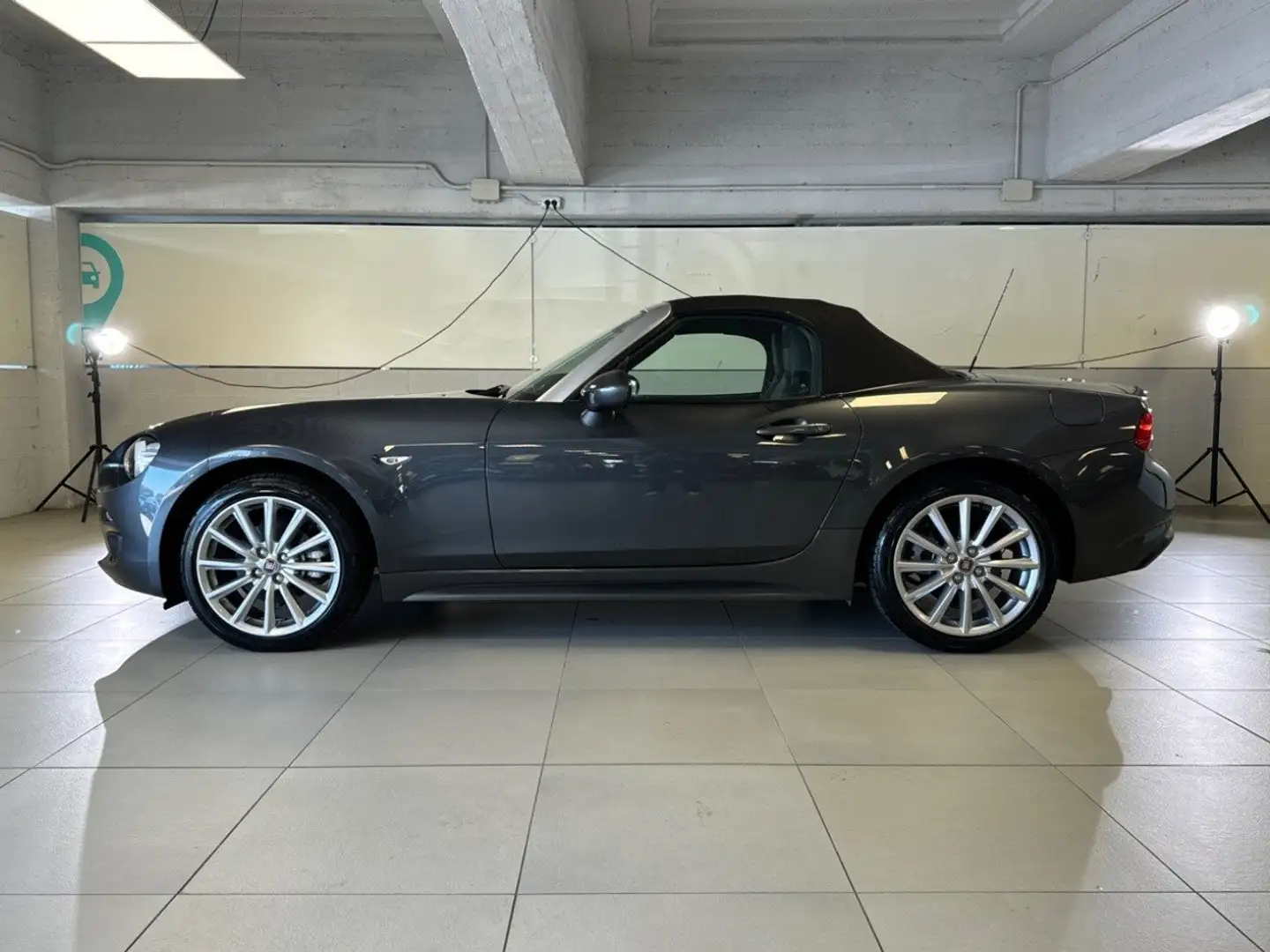Fiat 124 Spider 1.4 Multi Air 140cv Lusso Gris - 2