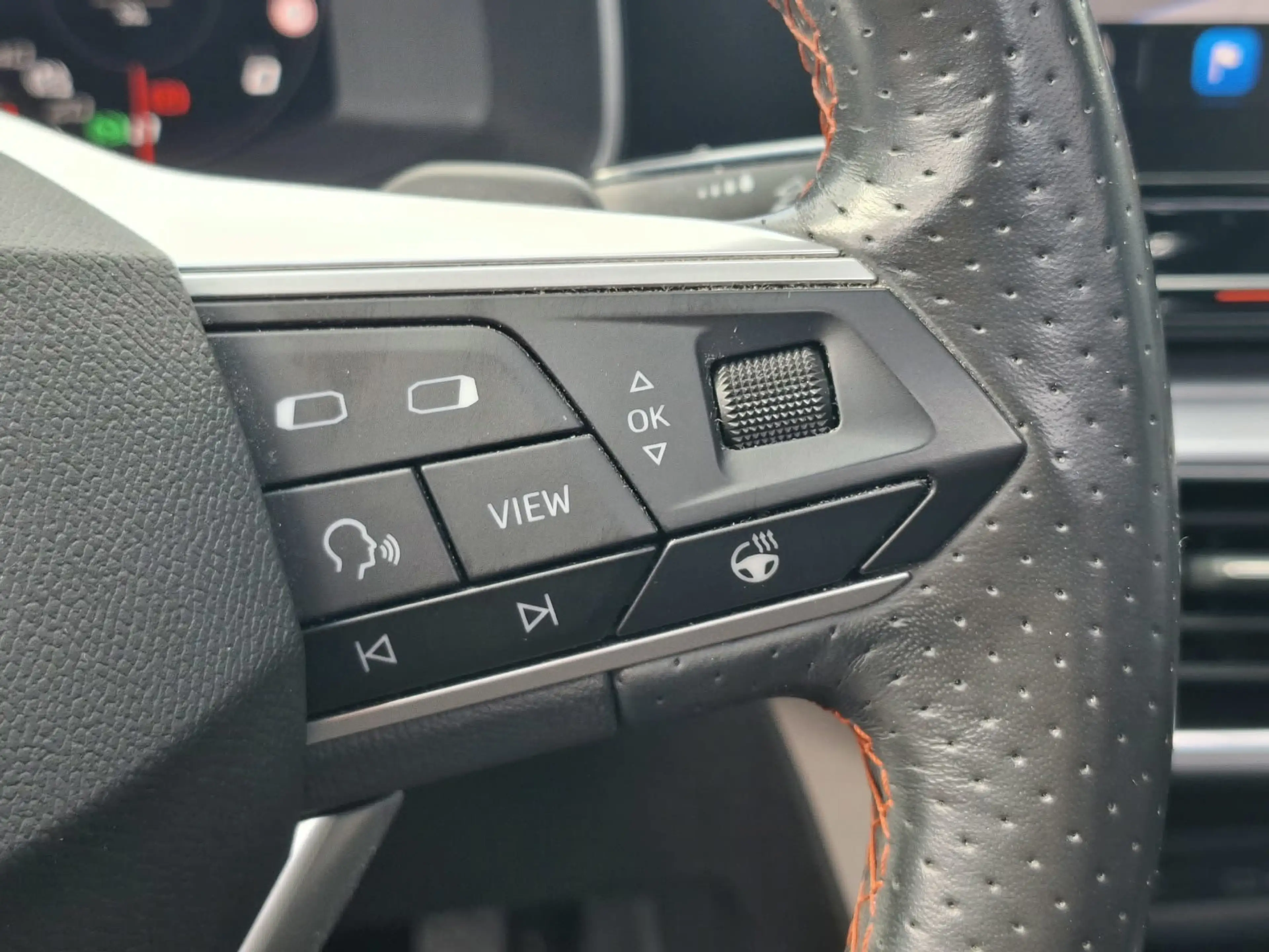 SEAT Leon e-Hybrid SPORTSTOURER 1.4 TSI eHybrid PHEV FR | Pano | ACC — photo 31