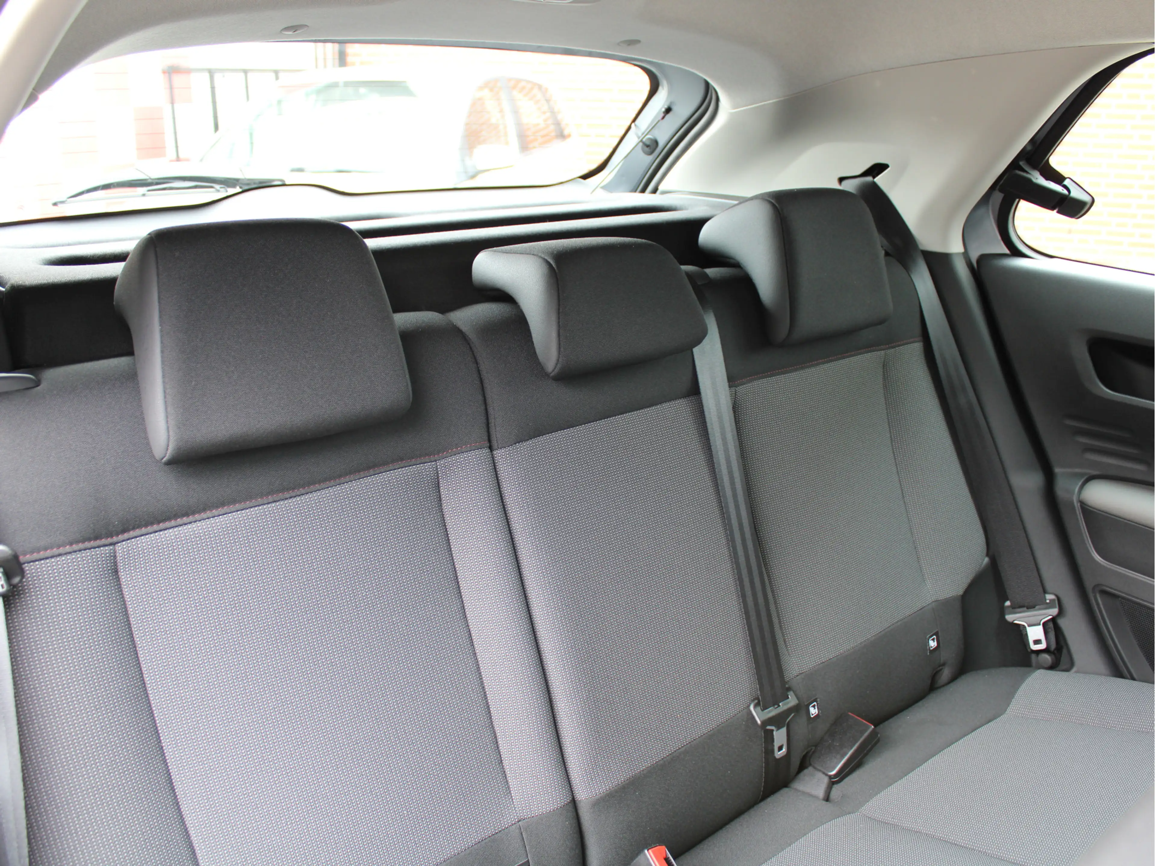 Citroen C4 Cactus 1.2 Puretech 110PK Business /NAVI/PDC/Cruise/LED/A — photo 23