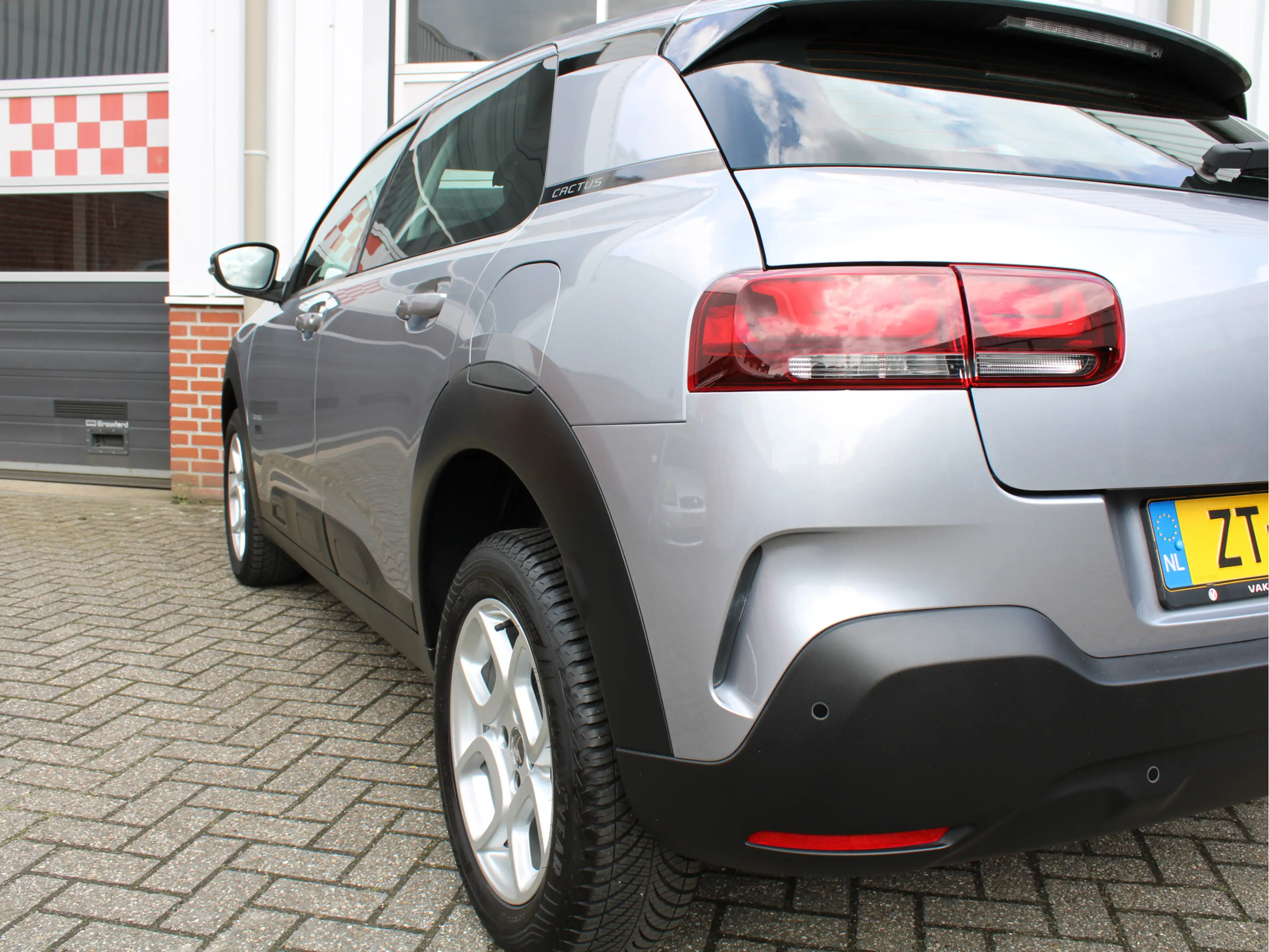 Citroen C4 Cactus 1.2 Puretech 110PK Business /NAVI/PDC/Cruise/LED/A — photo 40