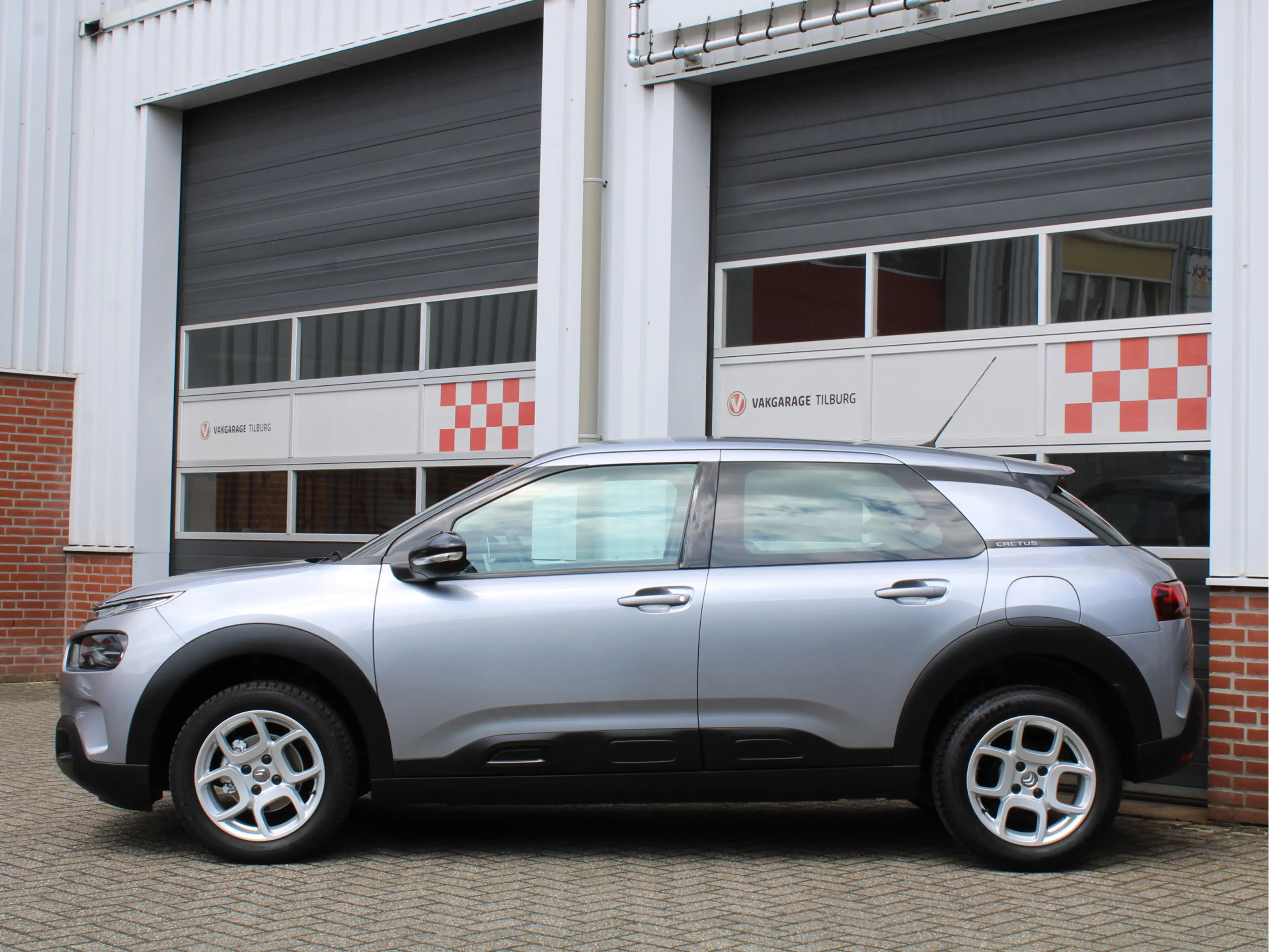 Citroen C4 Cactus 1.2 Puretech 110PK Business /NAVI/PDC/Cruise/LED/A — photo 36