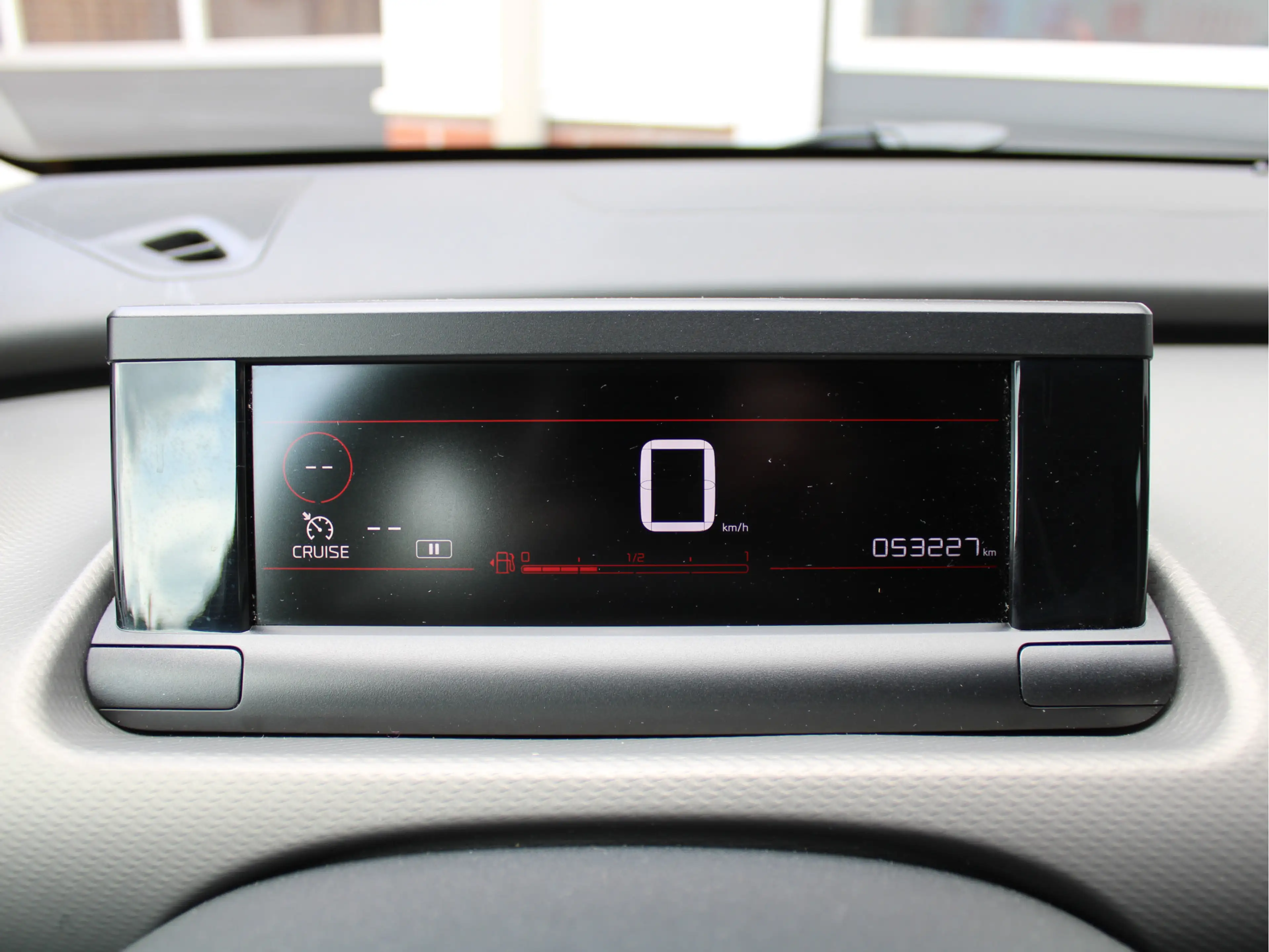 Citroen C4 Cactus 1.2 Puretech 110PK Business /NAVI/PDC/Cruise/LED/A — photo 8