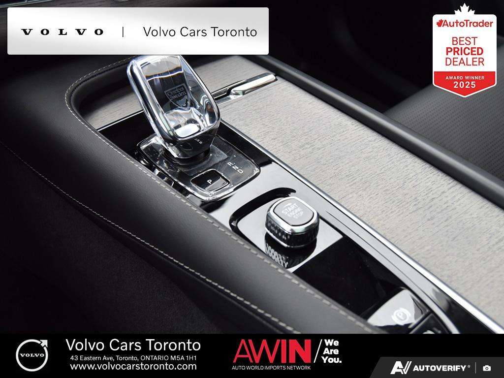 2025 Volvo XC90 B6 AWD Ultra Bright Theme 7-Seater thumb 23
