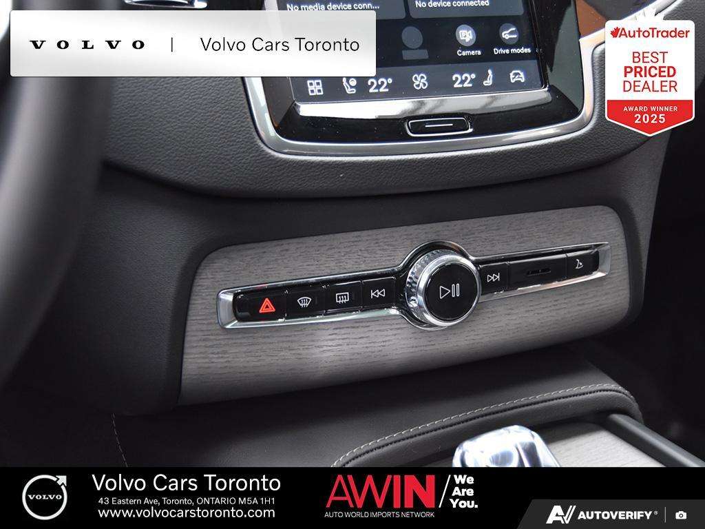 2025 Volvo XC90 B6 AWD Ultra Bright Theme 7-Seater thumb 22
