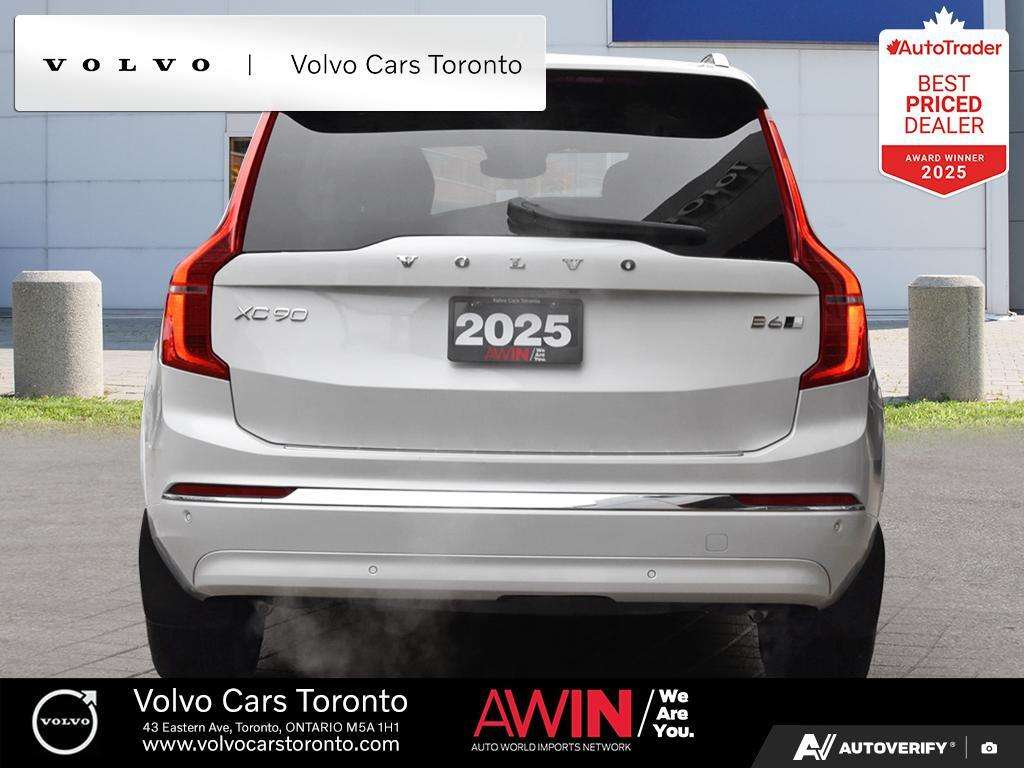 2025 Volvo XC90 B6 AWD Ultra Bright Theme 7-Seater alt 5