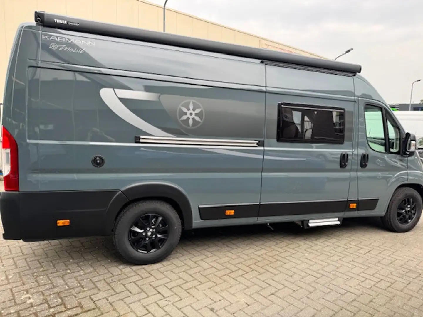 Karmann Davis  620 2.2 multi jet 140 pk euro 6d ,onge Grijs - 2