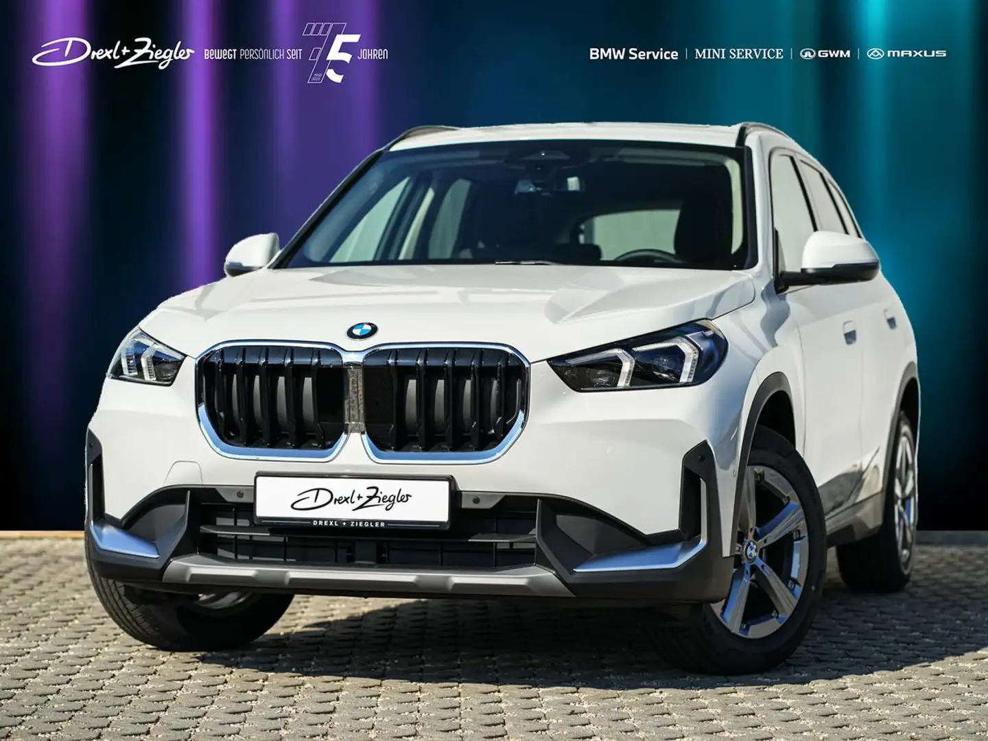 BMW X1 sDrive18i AHK AdLED PanoDach Travel+PremPaket Weiß - 1