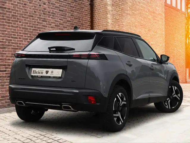 Peugeot 2008 view 4