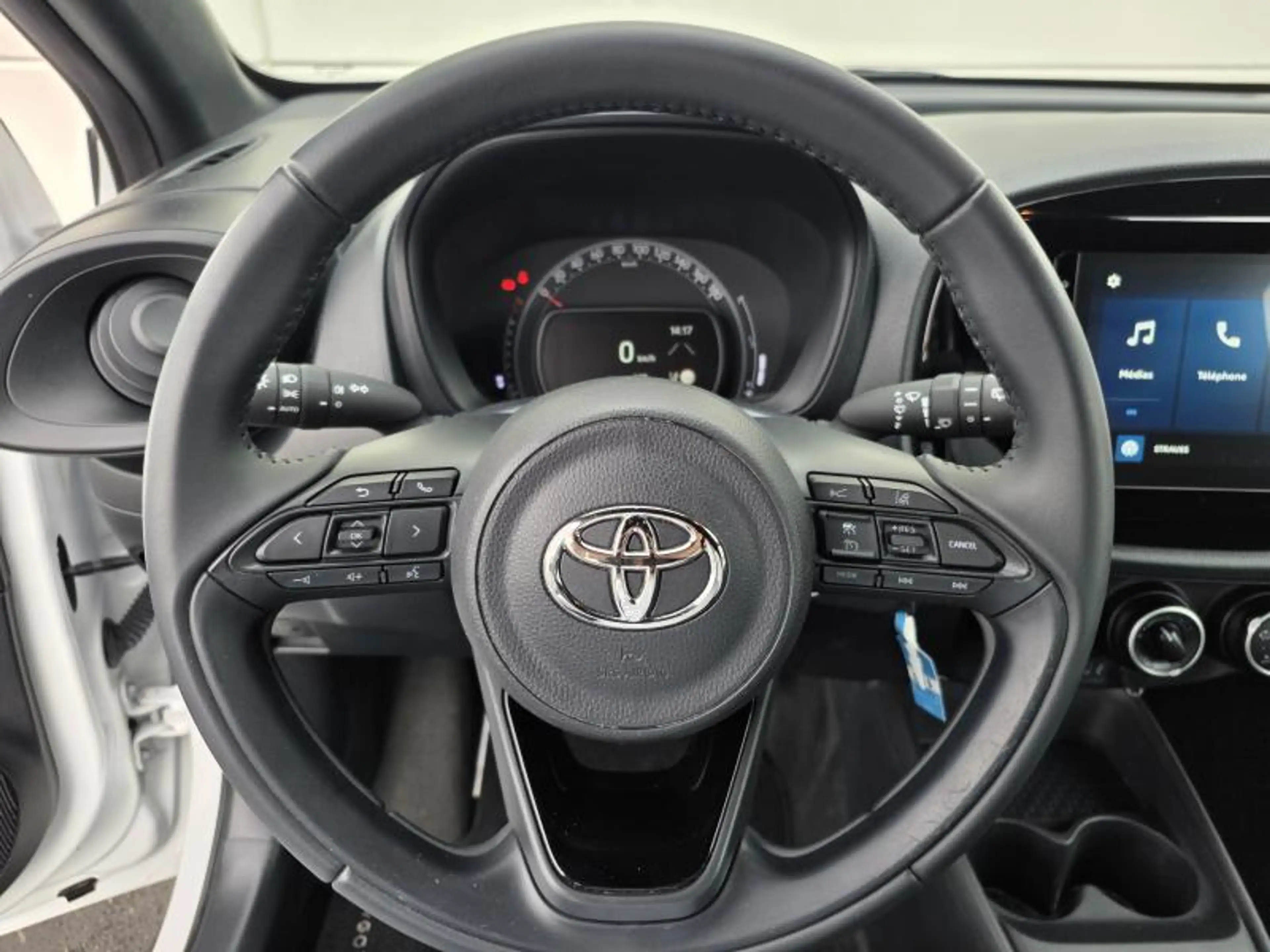 Toyota Aygo X 1.0 VVT-i 72ch — photo 11