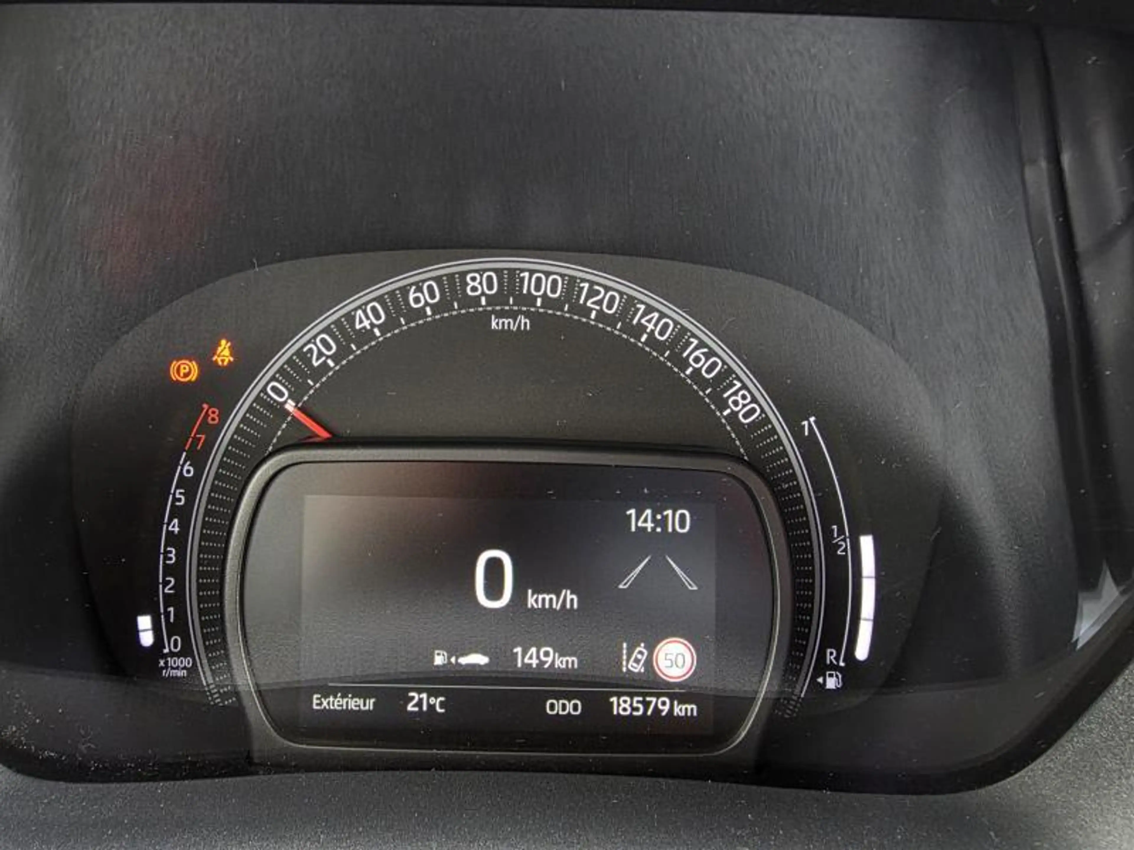 Toyota Aygo X 1.0 VVT-i 72ch — photo 12