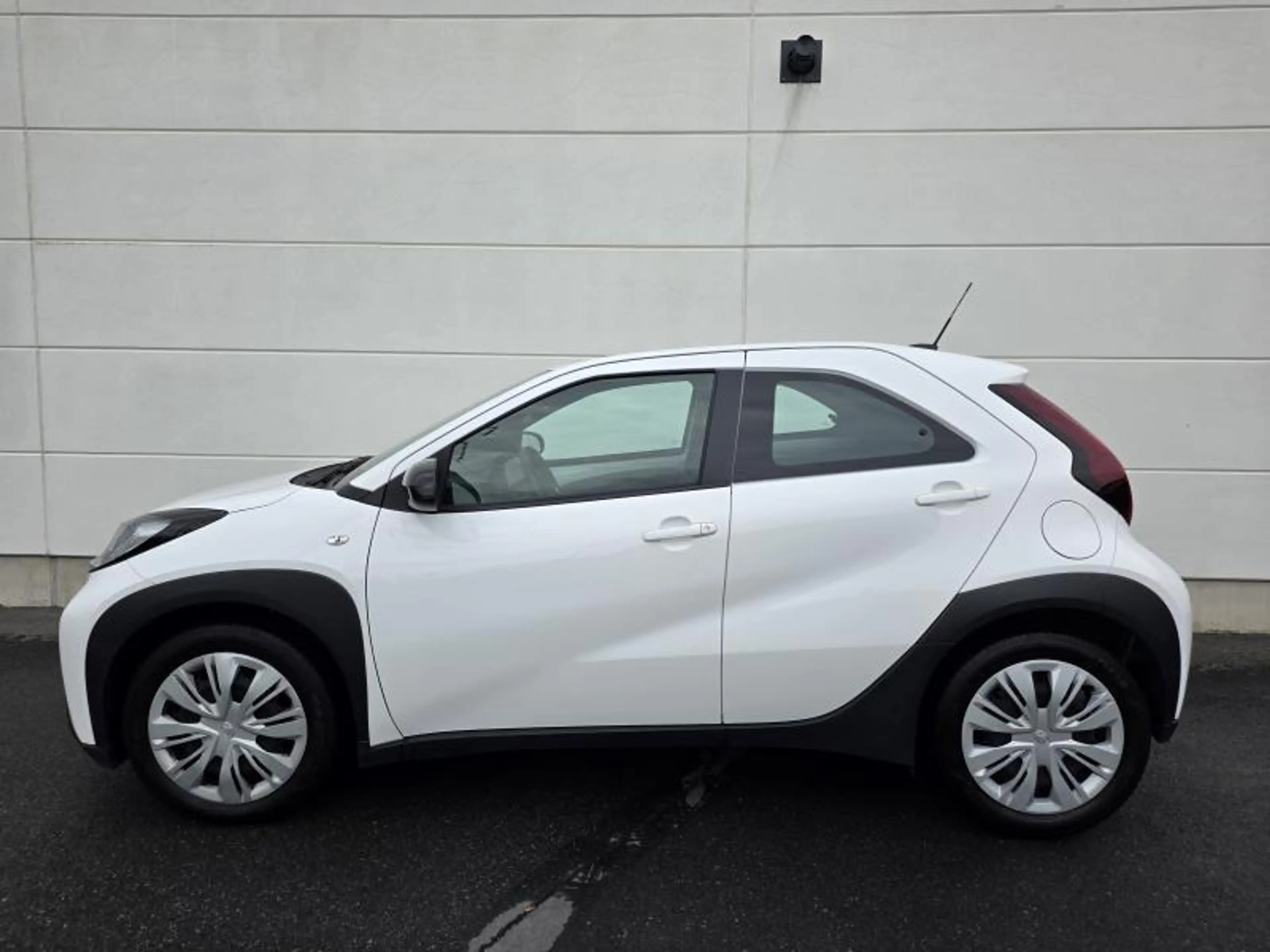 Toyota Aygo X 1.0 VVT-i 72ch — photo 8