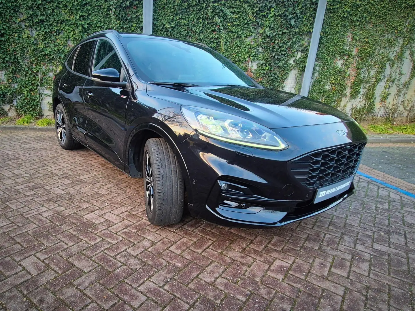 Ford Kuga Plug-In Hybrid ST-Line X Noir - 1