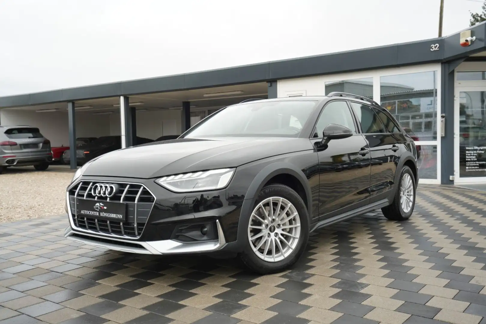 Audi A4 allroad 40TDI*Quattro*AHK*Standheizung*1.Hand Noir - 1