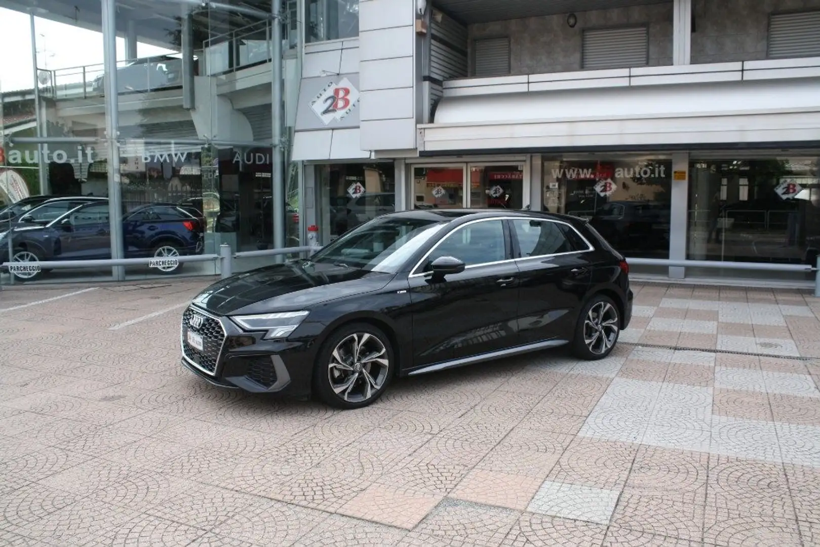 Audi A3 SPB 35 TFSI COD S tronic Sport Nero - 1
