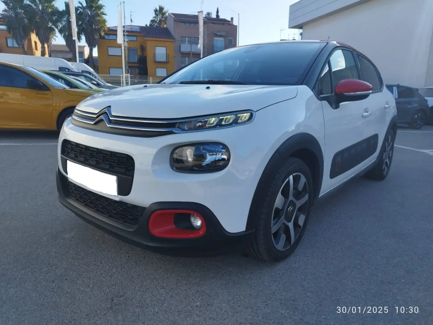 Citroen C3 1.2 PureTech S&S Shine EAT6 110 - 1