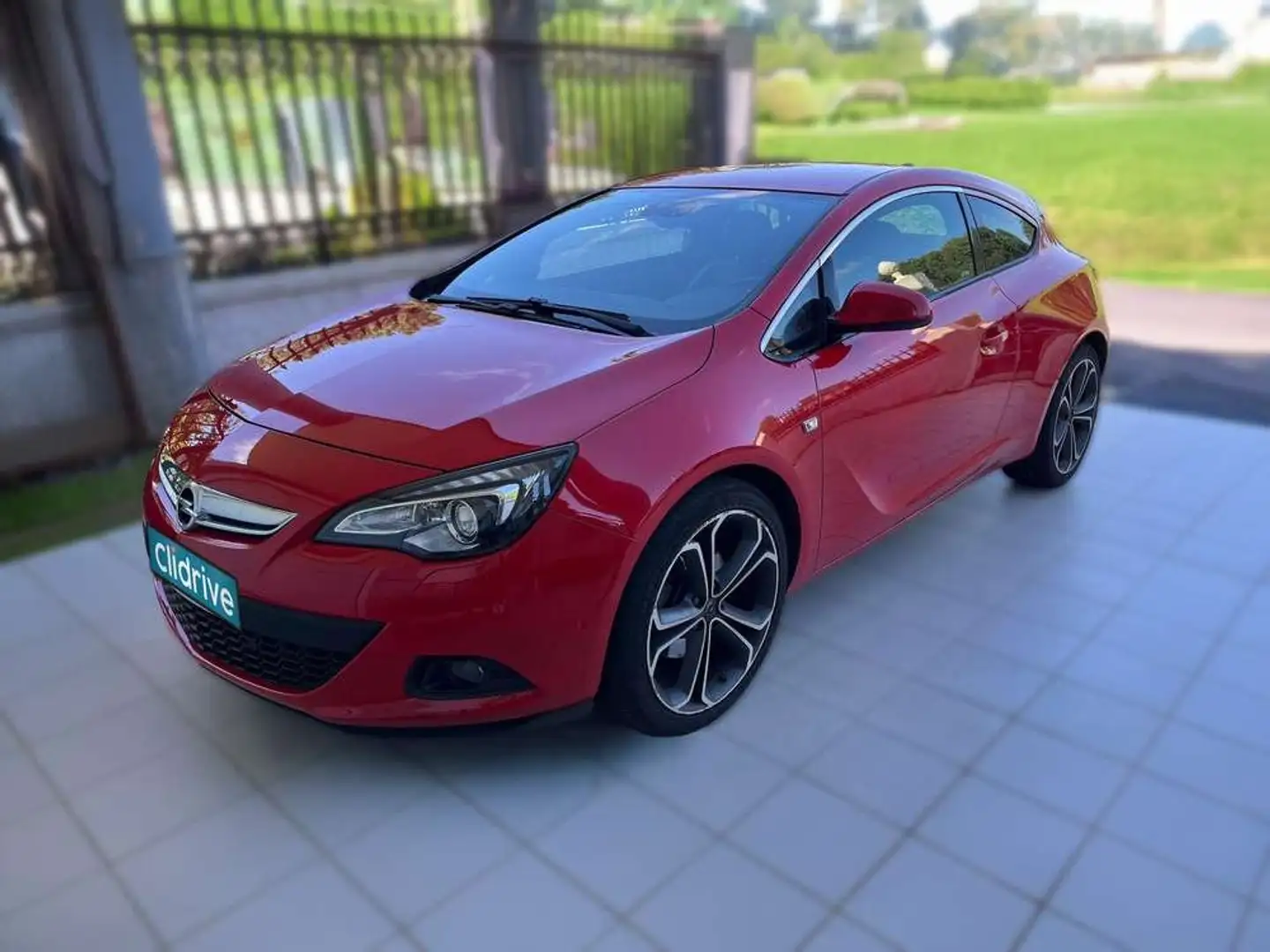 Opel Astra GTC 1.6 CDTI Rojo - 2