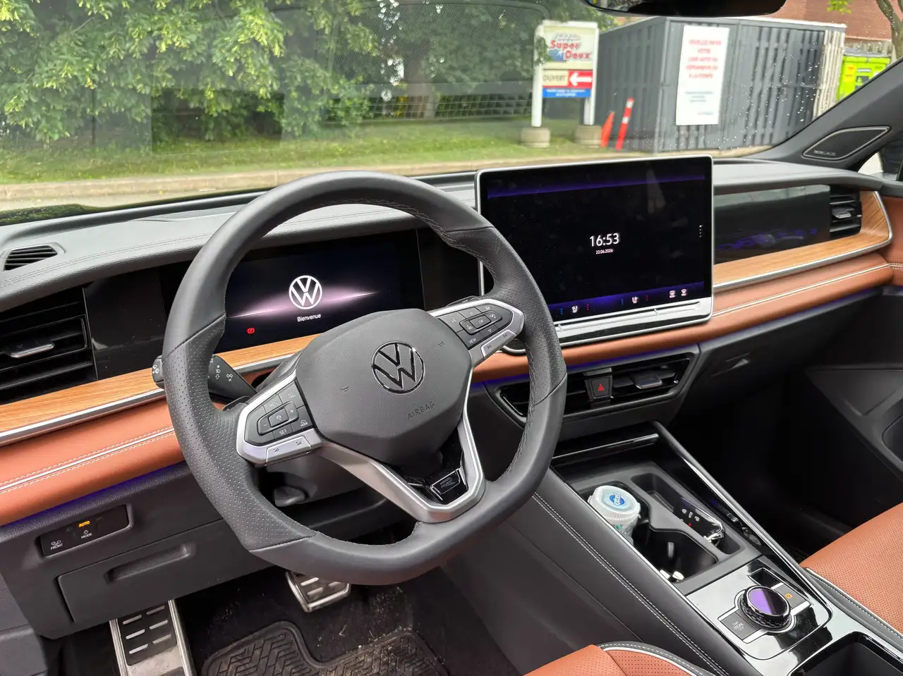 Volkswagen Tiguan photo Volkswagen Tiguan