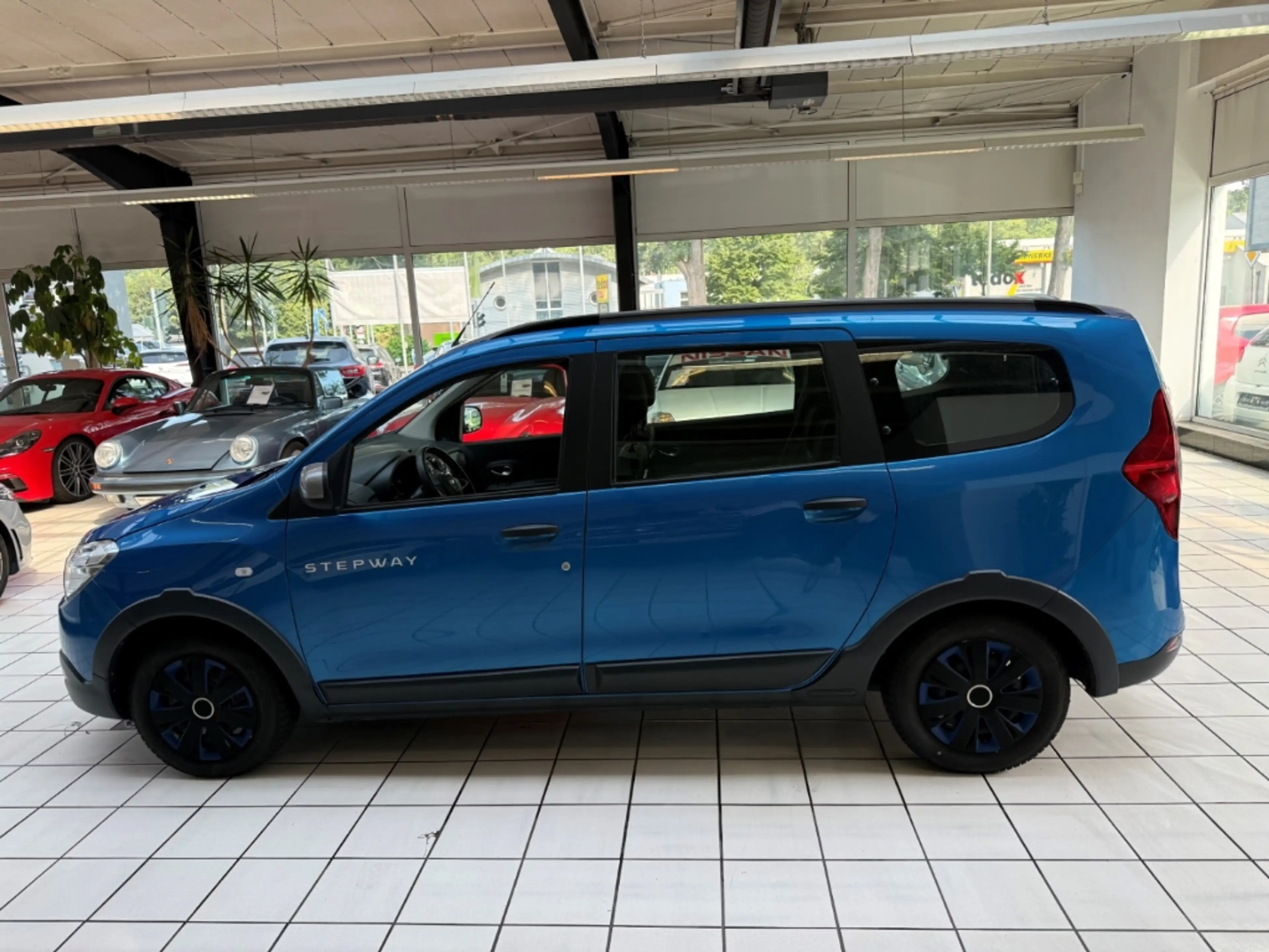 Dacia Lodgy Stepway 1.Hand Scheckheft — photo 5