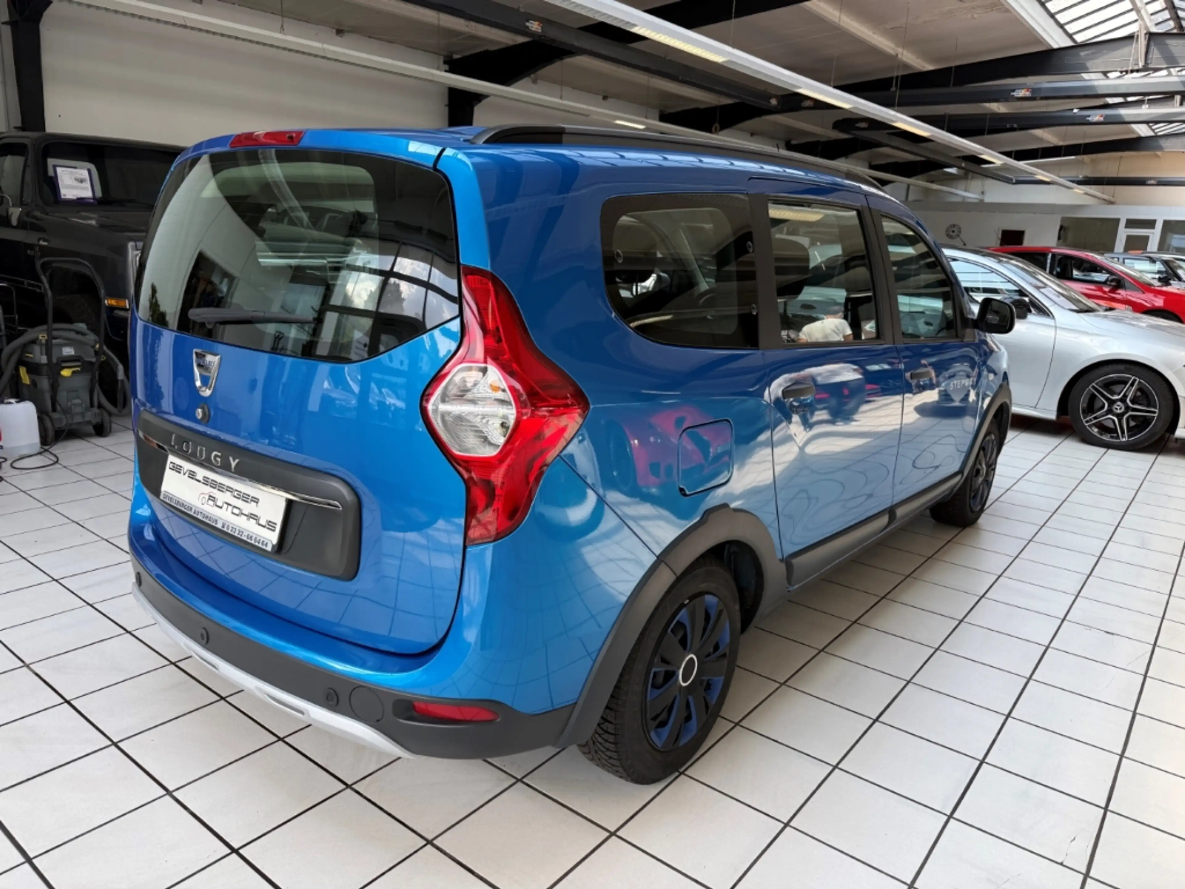 Dacia Lodgy Stepway 1.Hand Scheckheft — photo 6
