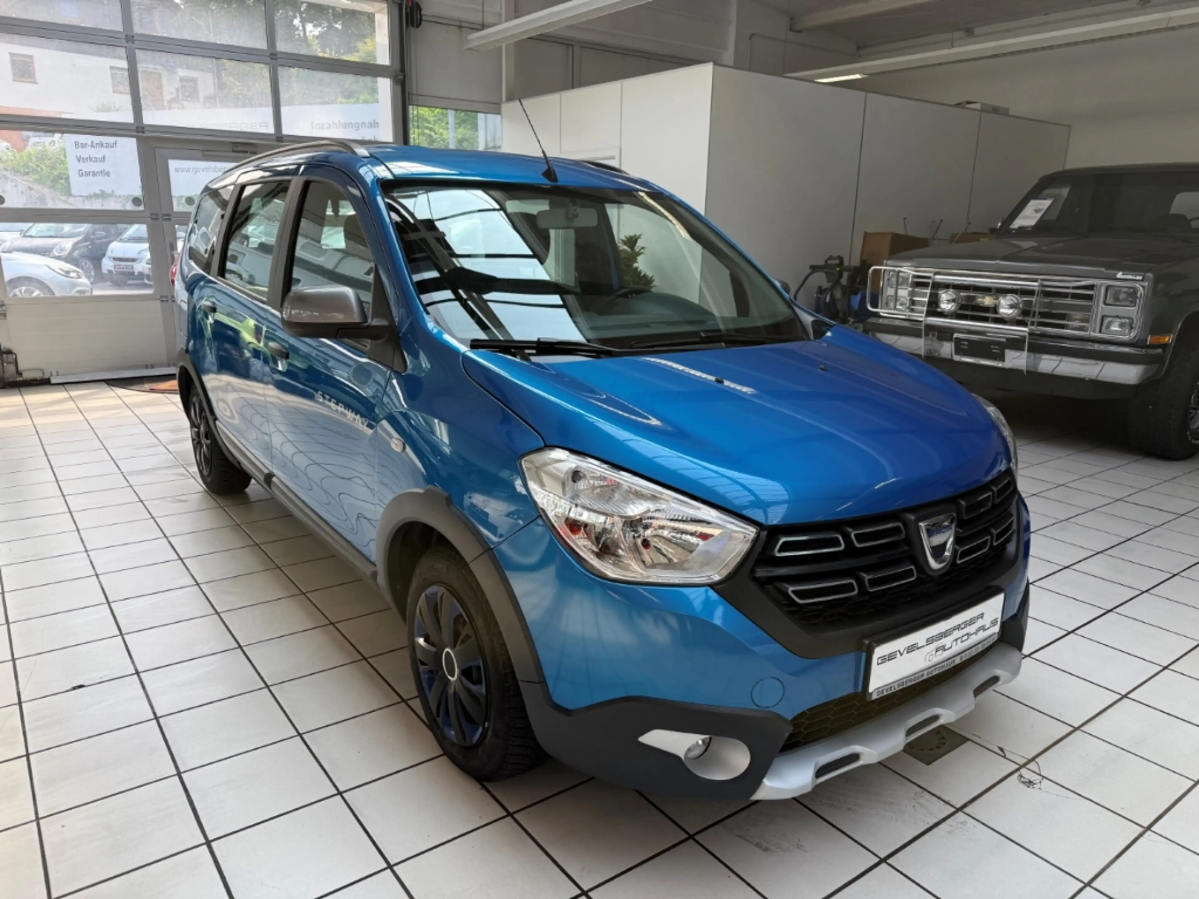Dacia Lodgy Stepway 1.Hand Scheckheft — photo 3
