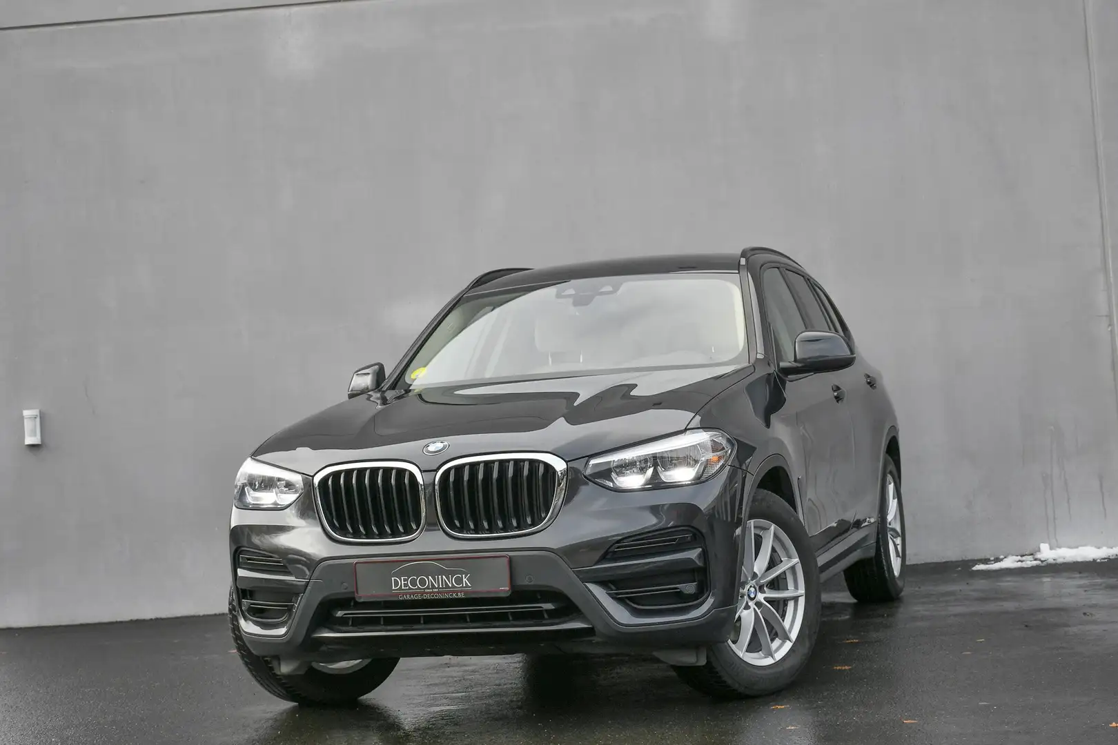 BMW X3 sDrive18dA *NAVI*LEDER*SENSOREN*HARMAN KARDON* Grau - 1