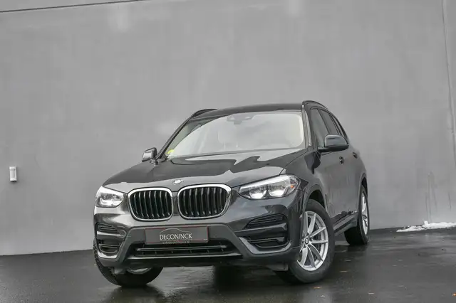 BMW X3 sDrive18dA *NAVI*LEDER*SENSOREN*HARMAN KARDON*