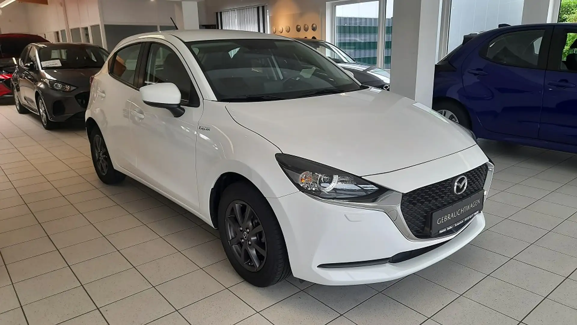 Mazda 2 SKYACTIV-G 90 AdVantage Weiß - 2