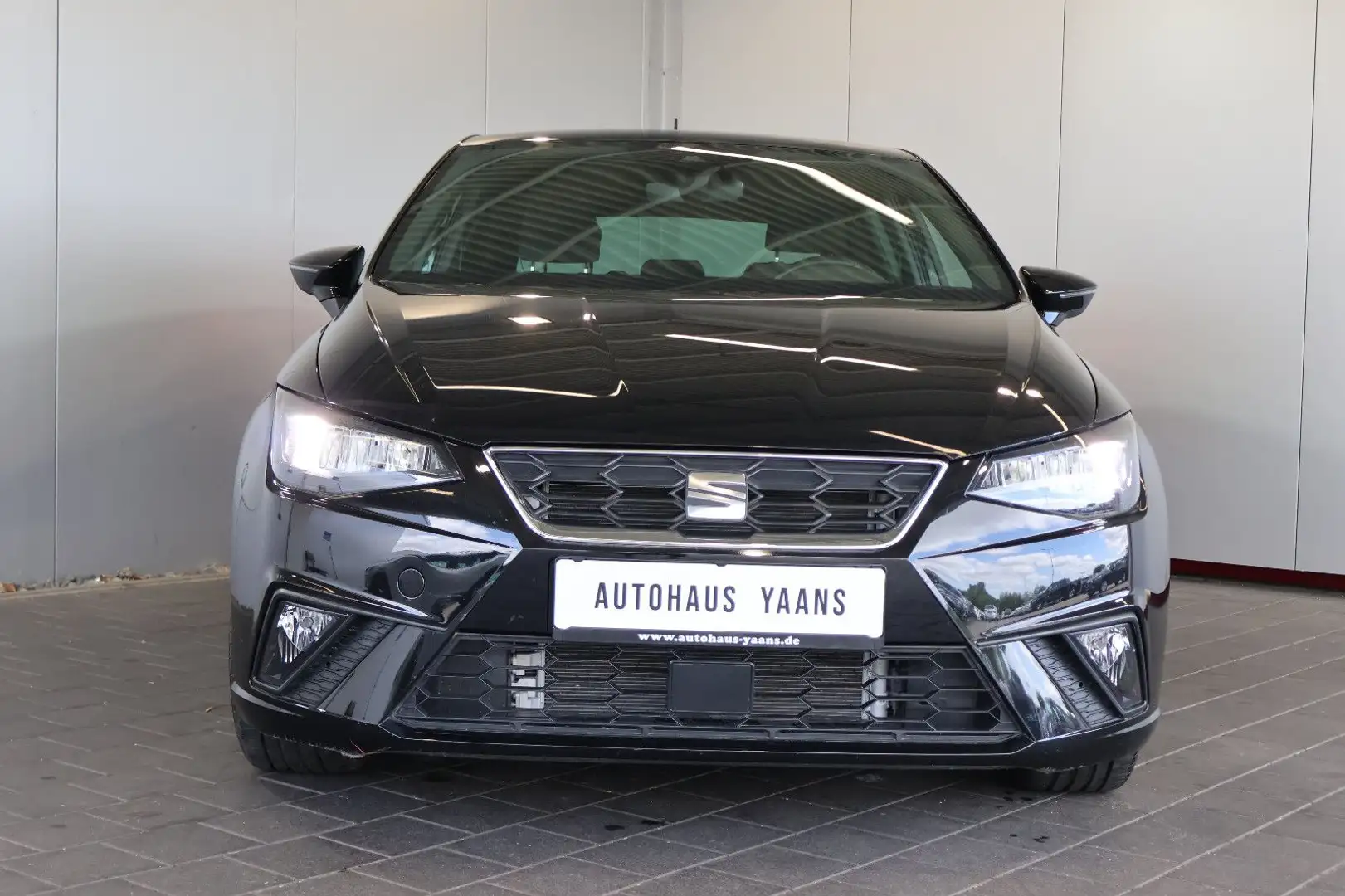 SEAT Ibiza FR 1.0 TSI AID+ACC+LANE+LED+CARPLAY+17" Nero - 2