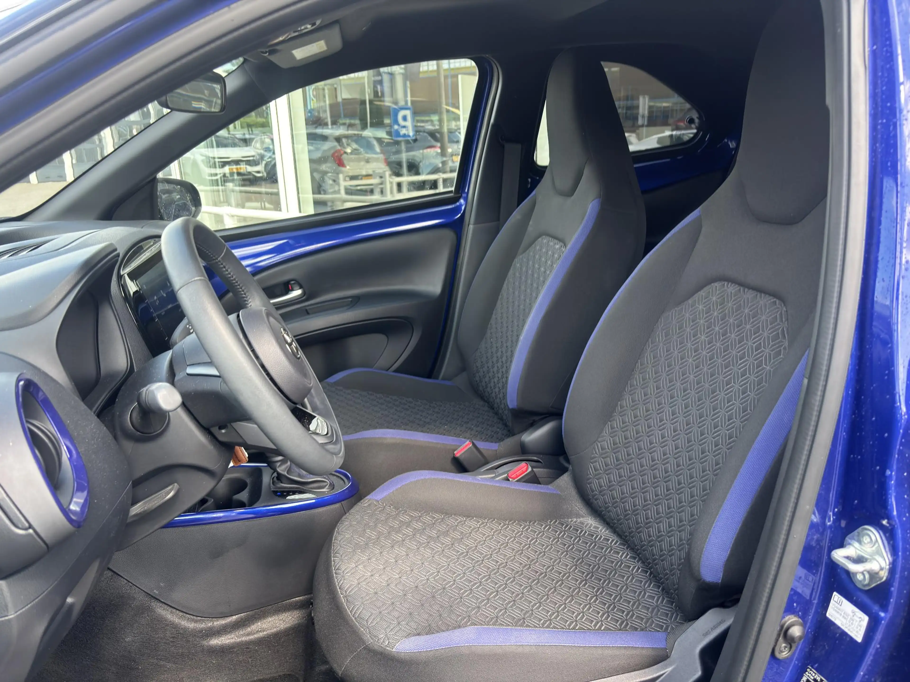 Toyota Aygo X 1.0 VVT-i S-CVT Pulse — photo 3