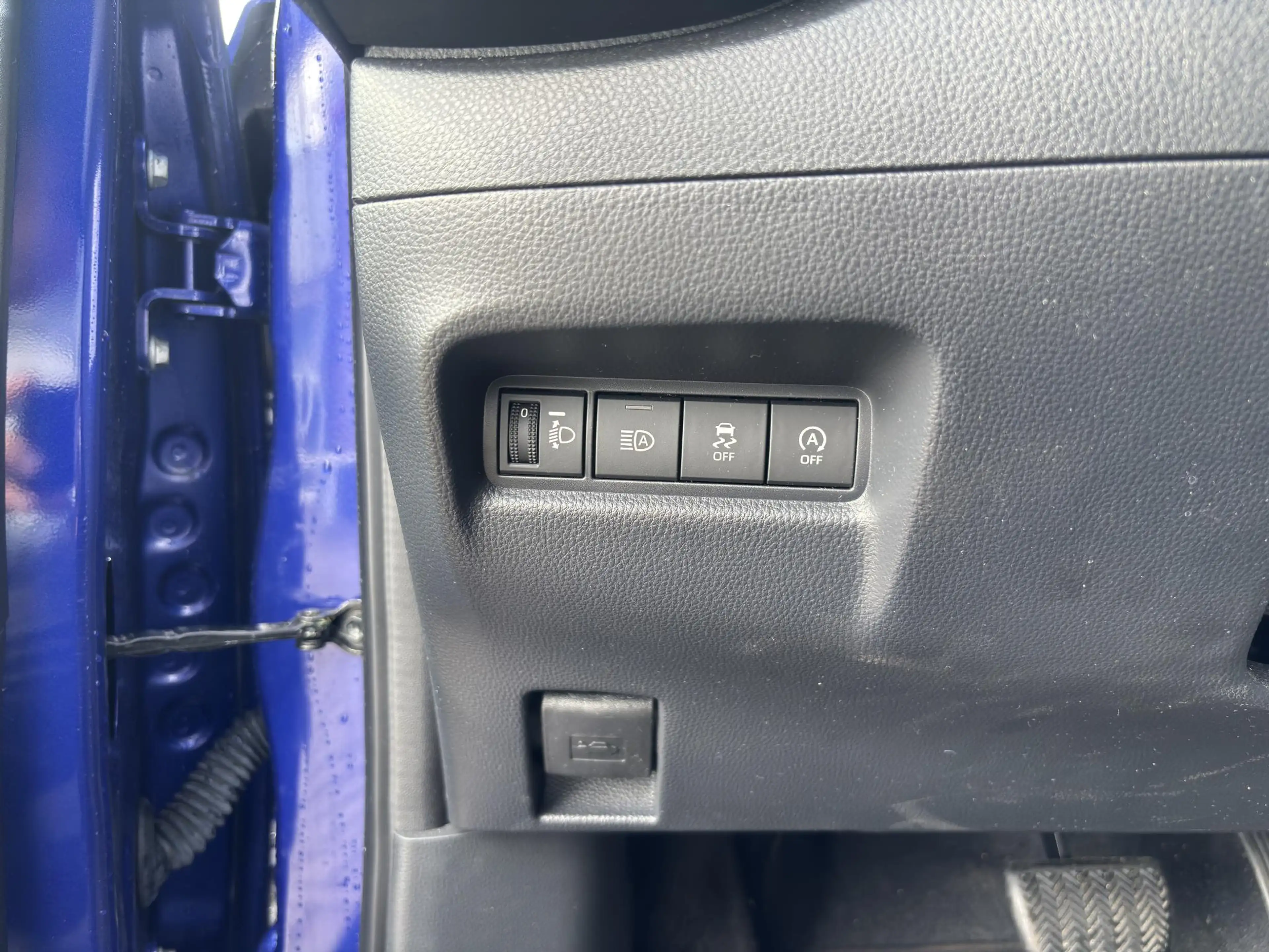 Toyota Aygo X 1.0 VVT-i S-CVT Pulse — photo 12