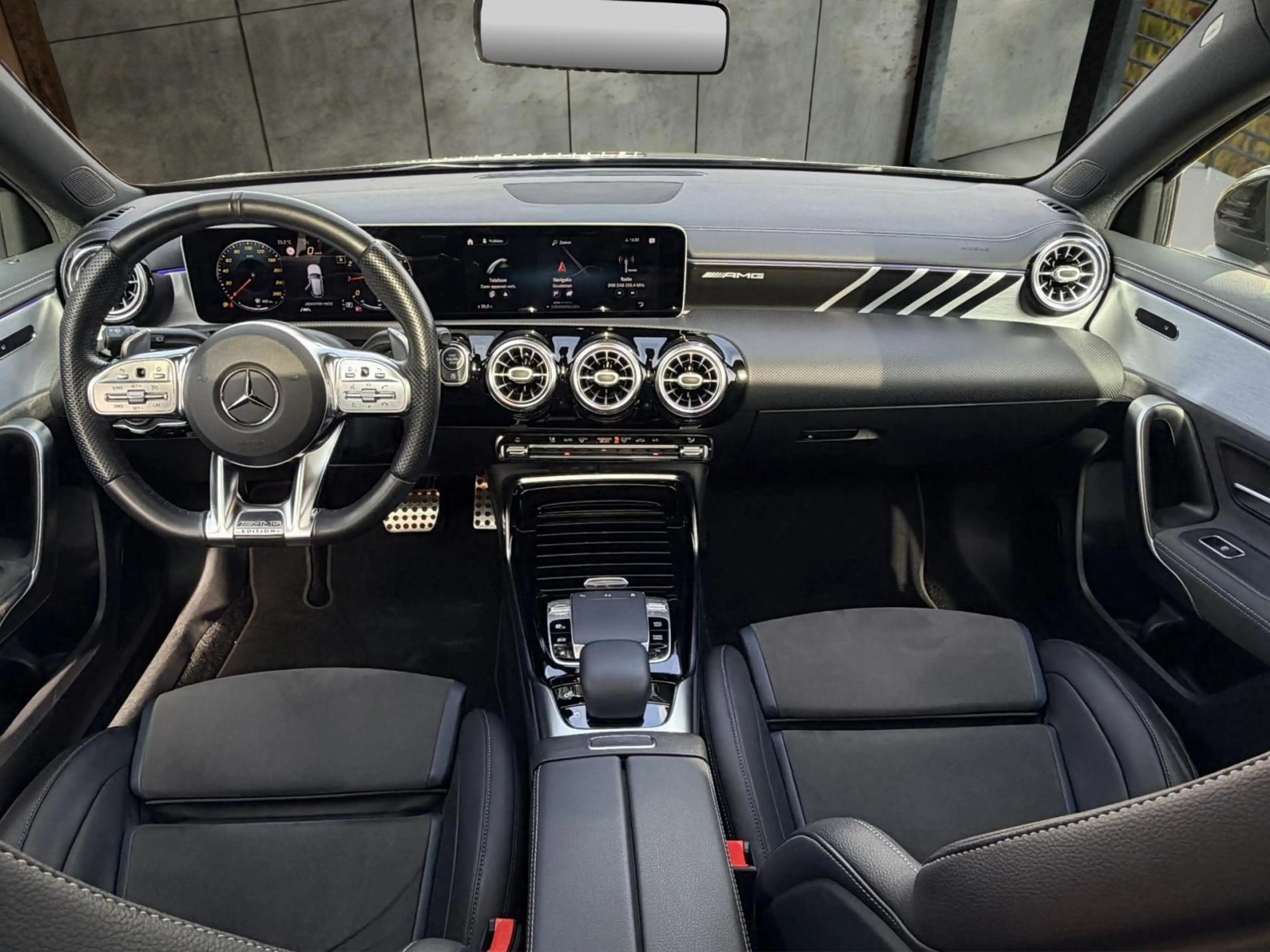 Mercedes-Benz A 35 AMG A 4-Matic Edition 1 | AMG Nightpakket | AMG Perfor — photo 9