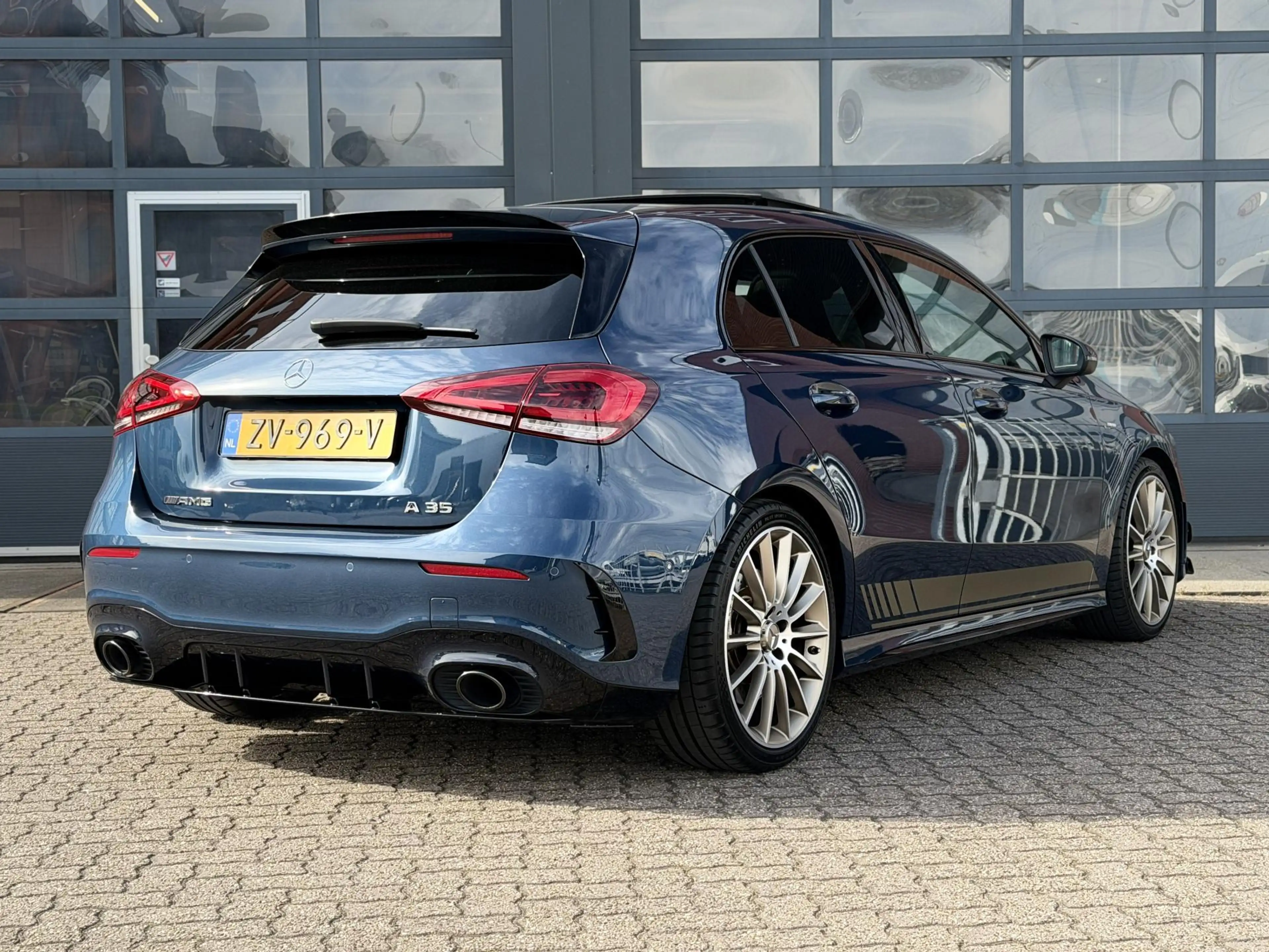 Mercedes-Benz A 35 AMG A 4-Matic Edition 1 | AMG Nightpakket | AMG Perfor — photo 6