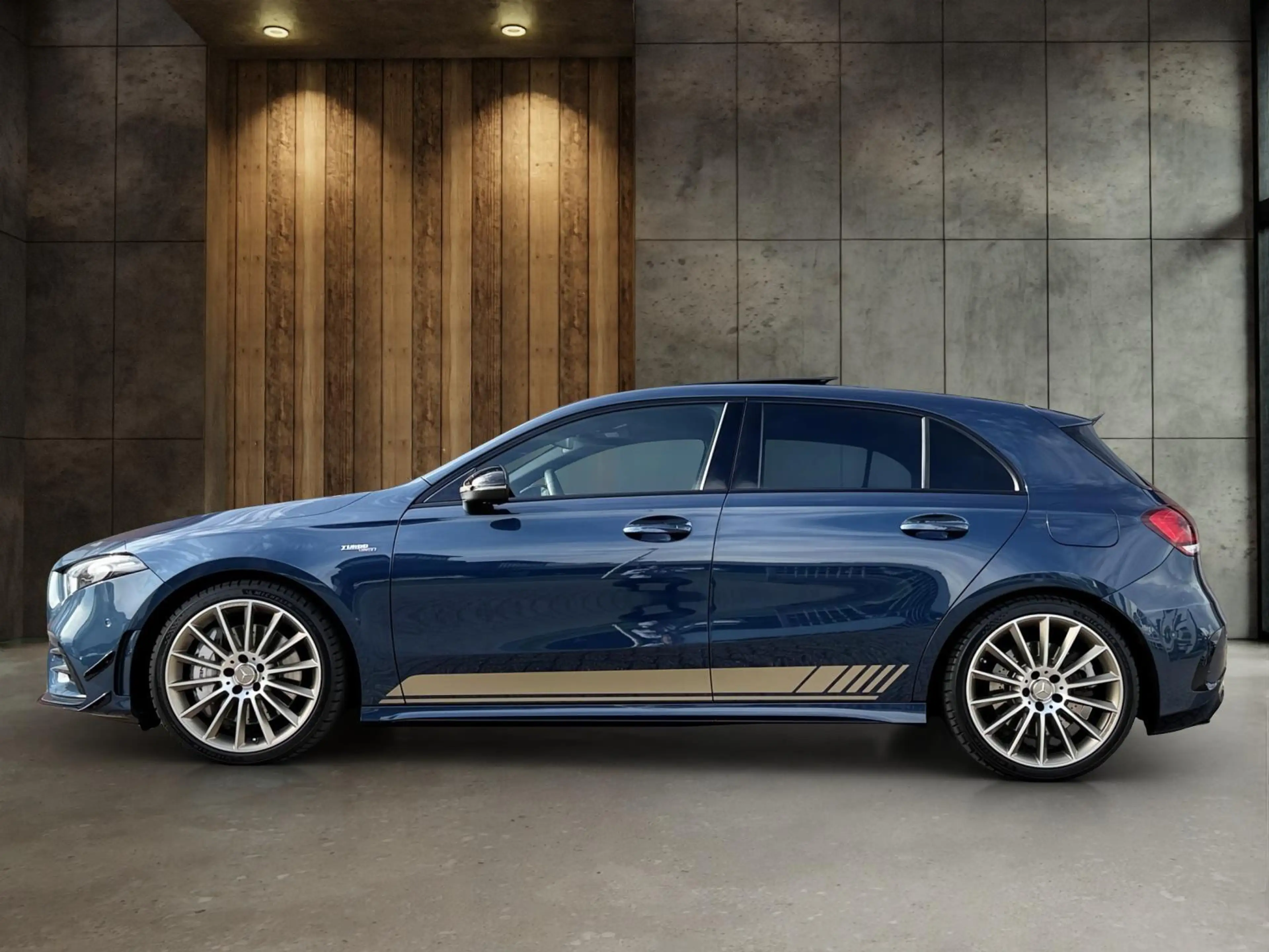Mercedes-Benz A 35 AMG A 4-Matic Edition 1 | AMG Nightpakket | AMG Perfor — photo 2