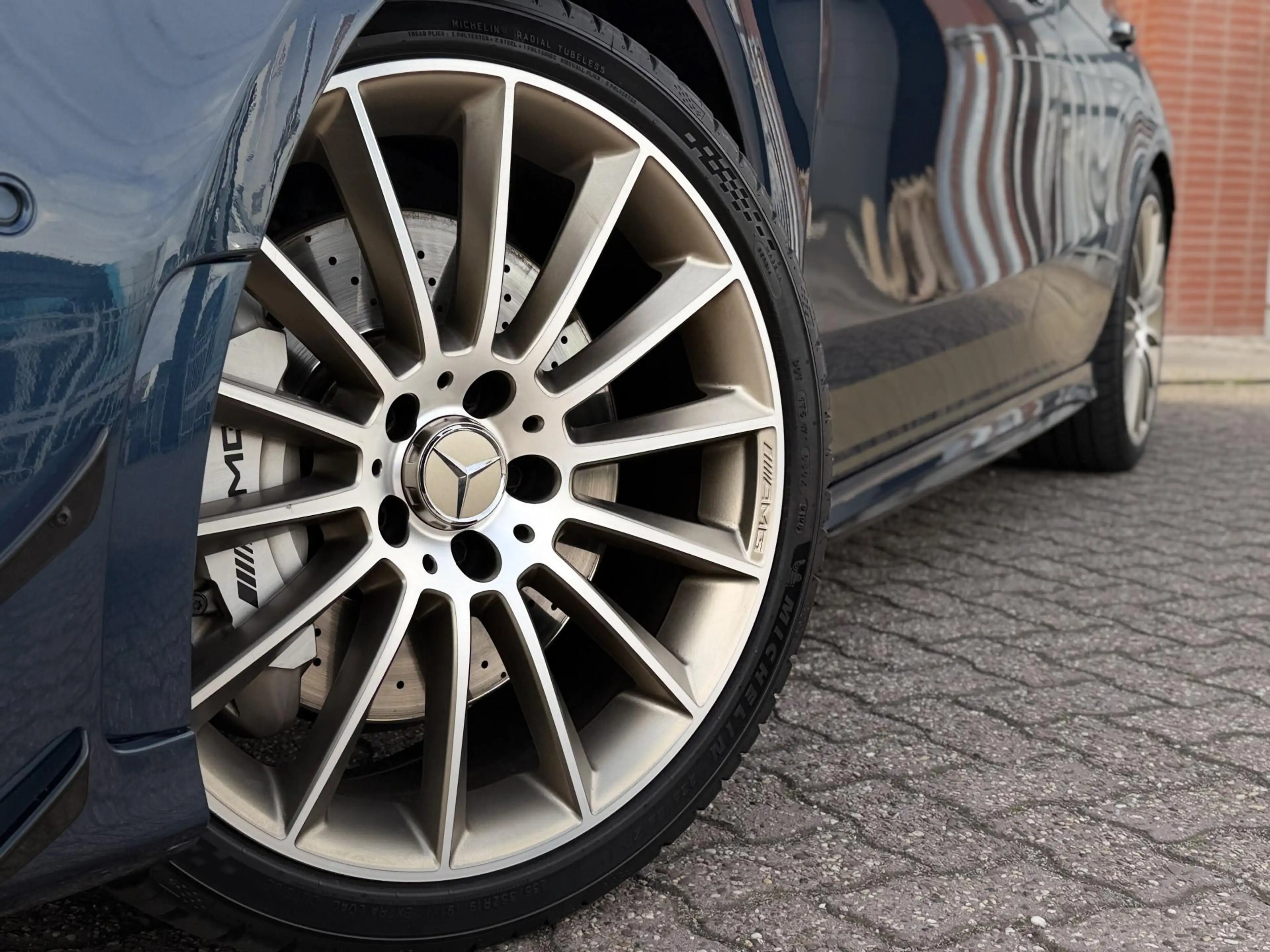 Mercedes-Benz A 35 AMG A 4-Matic Edition 1 | AMG Nightpakket | AMG Perfor — photo 2