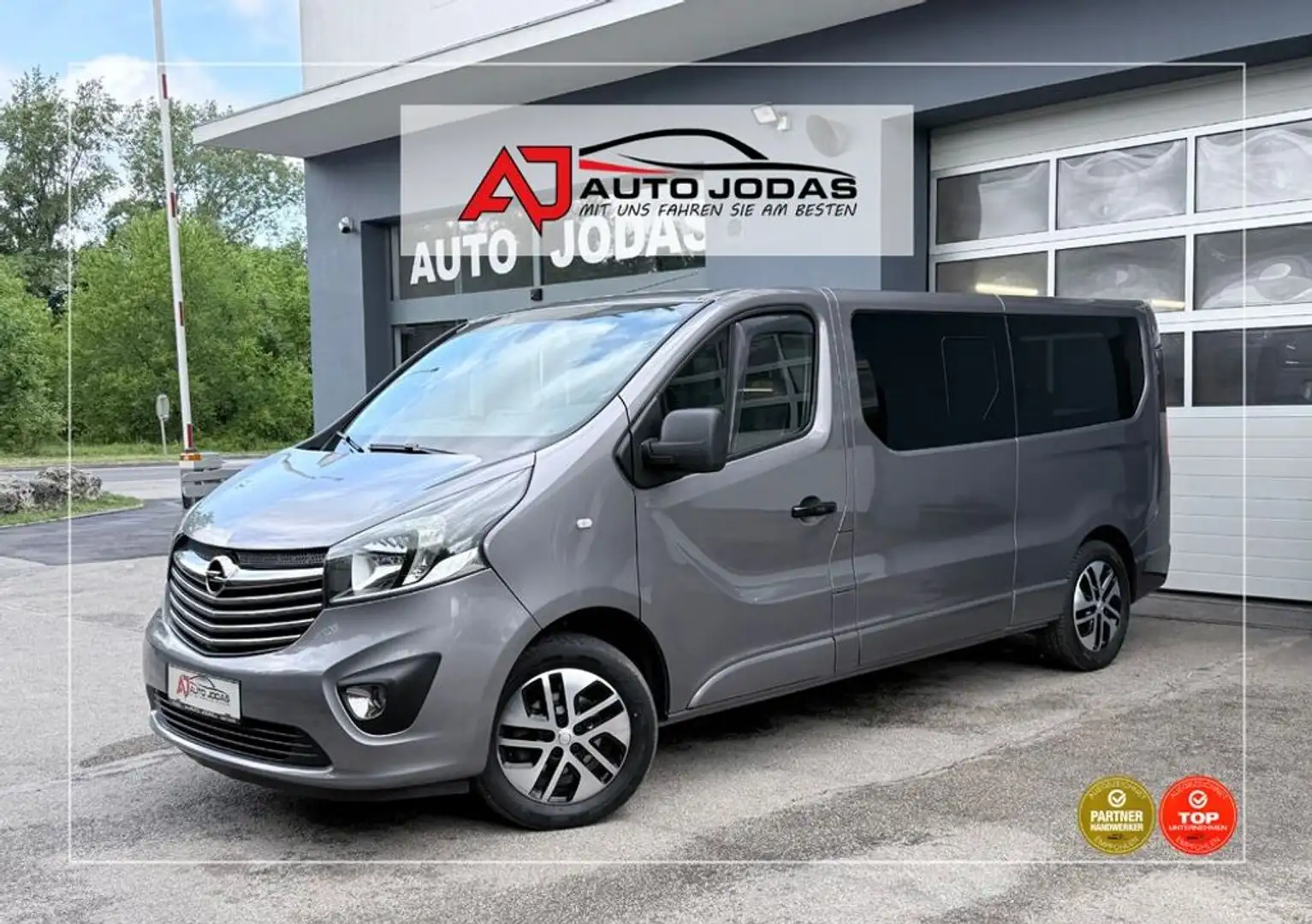 Opel Vivaro Tourer L2H1 3.0t **Kamera/Navi/Tempomat** Grau - 1