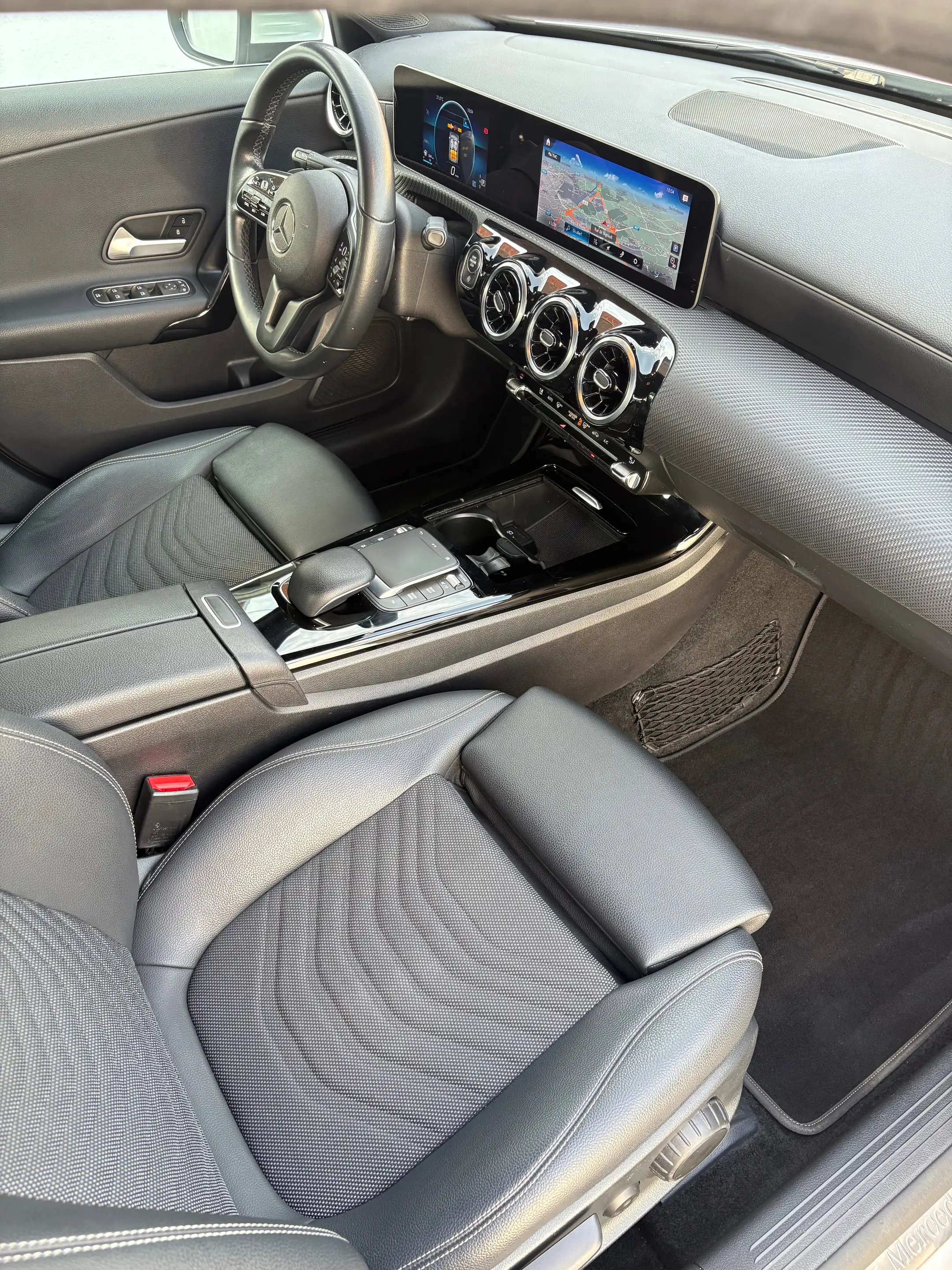 Mercedes-Benz A 180 D BERLINE *1er propriétaire* GARANTIE 12mois — photo 8