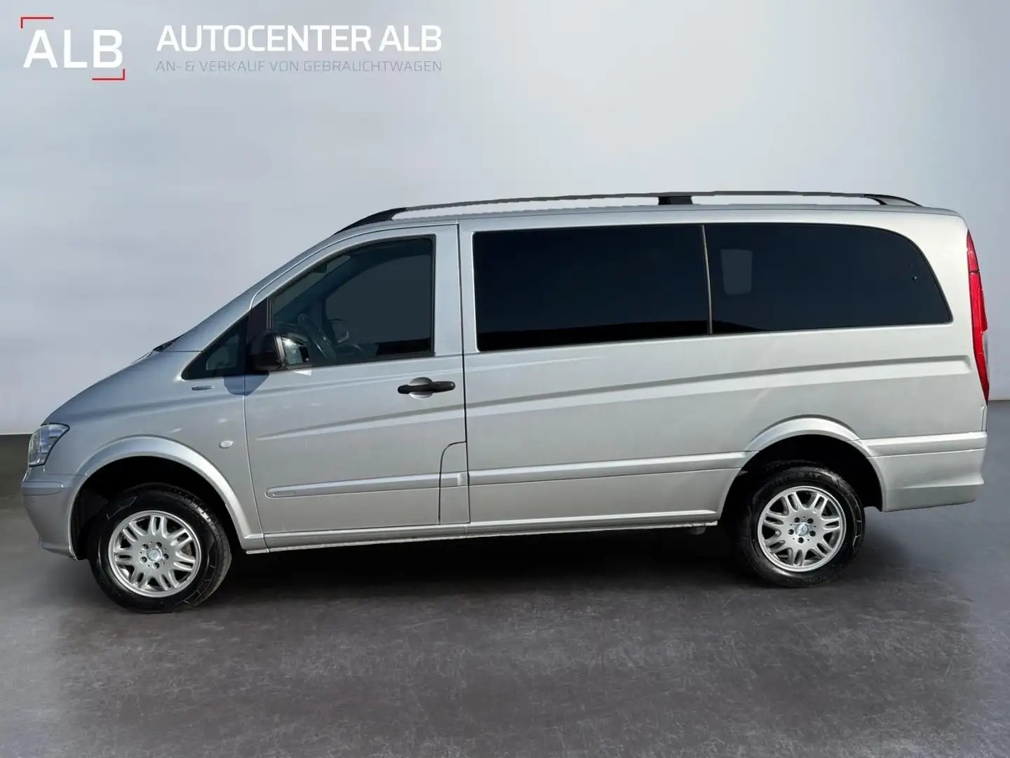 Mercedes-Benz Vito 116 CDI lang/4X4/AUTOMATIK/5-SITZE/EUR5/AHK Silber - 2