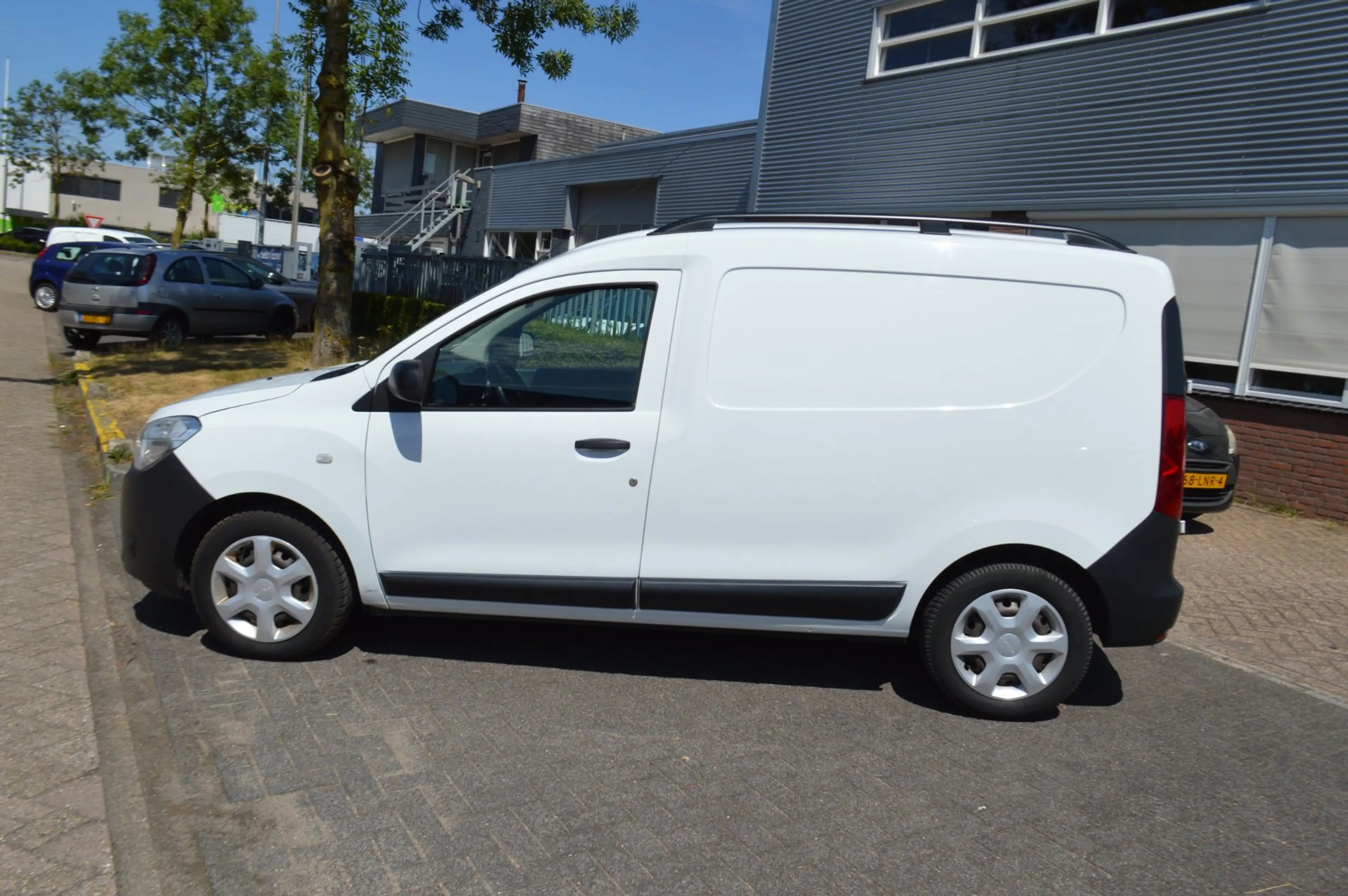 Dacia Dokker 1.6 AIRCO, All-Season, Bluetooth, Camera, APK, GAR — photo 10
