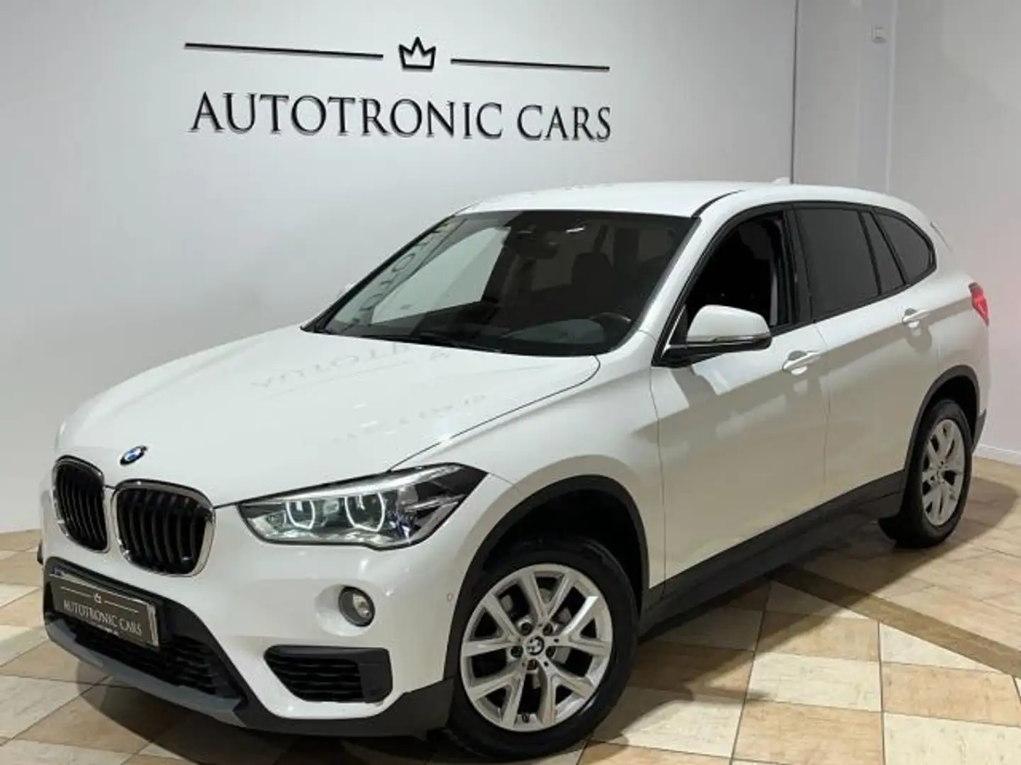 BMW X1 sDrive 18d Blanco - 1