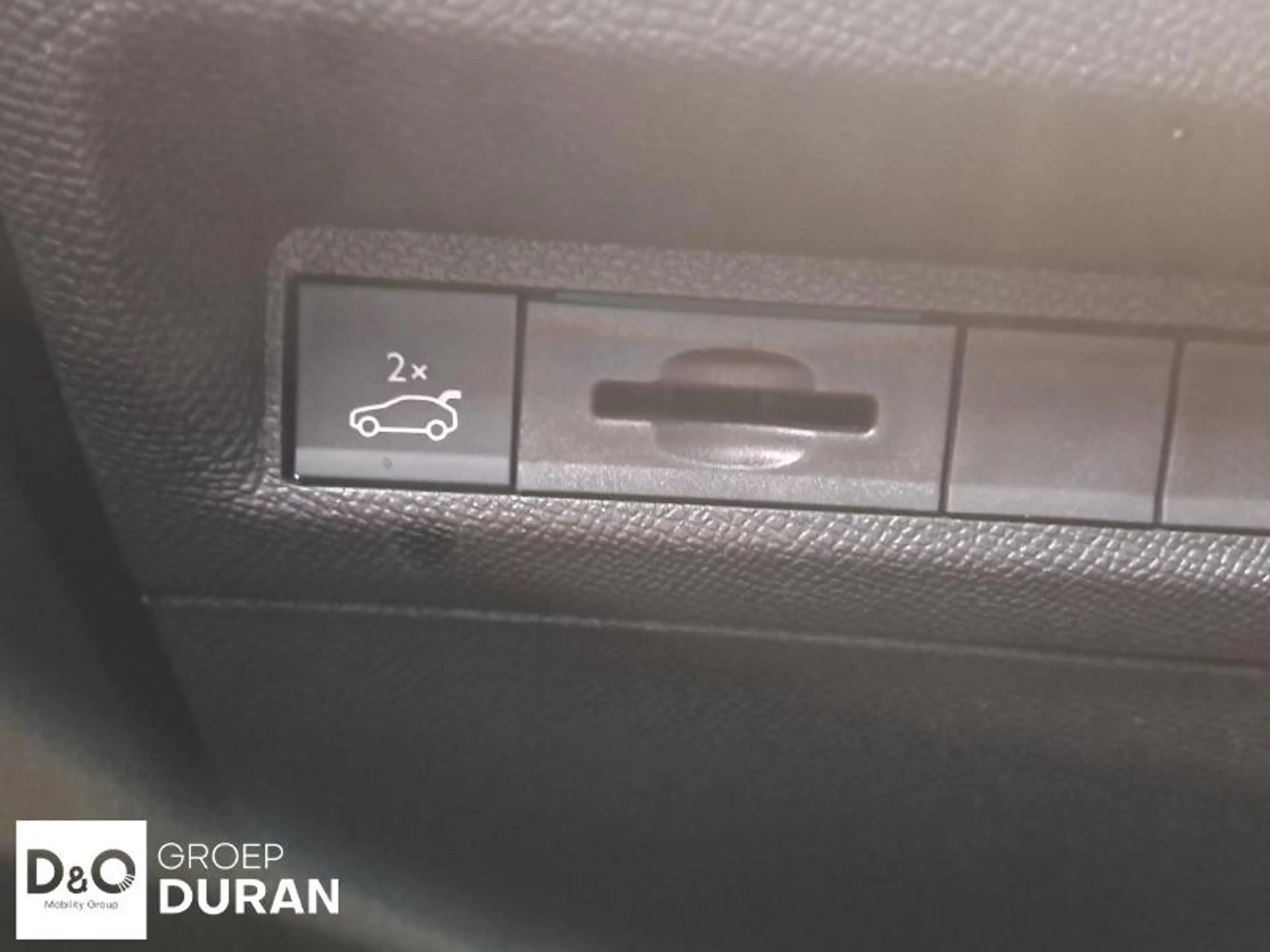 Peugeot 408 GT Hybrid 145 e-DCS6 — photo 14