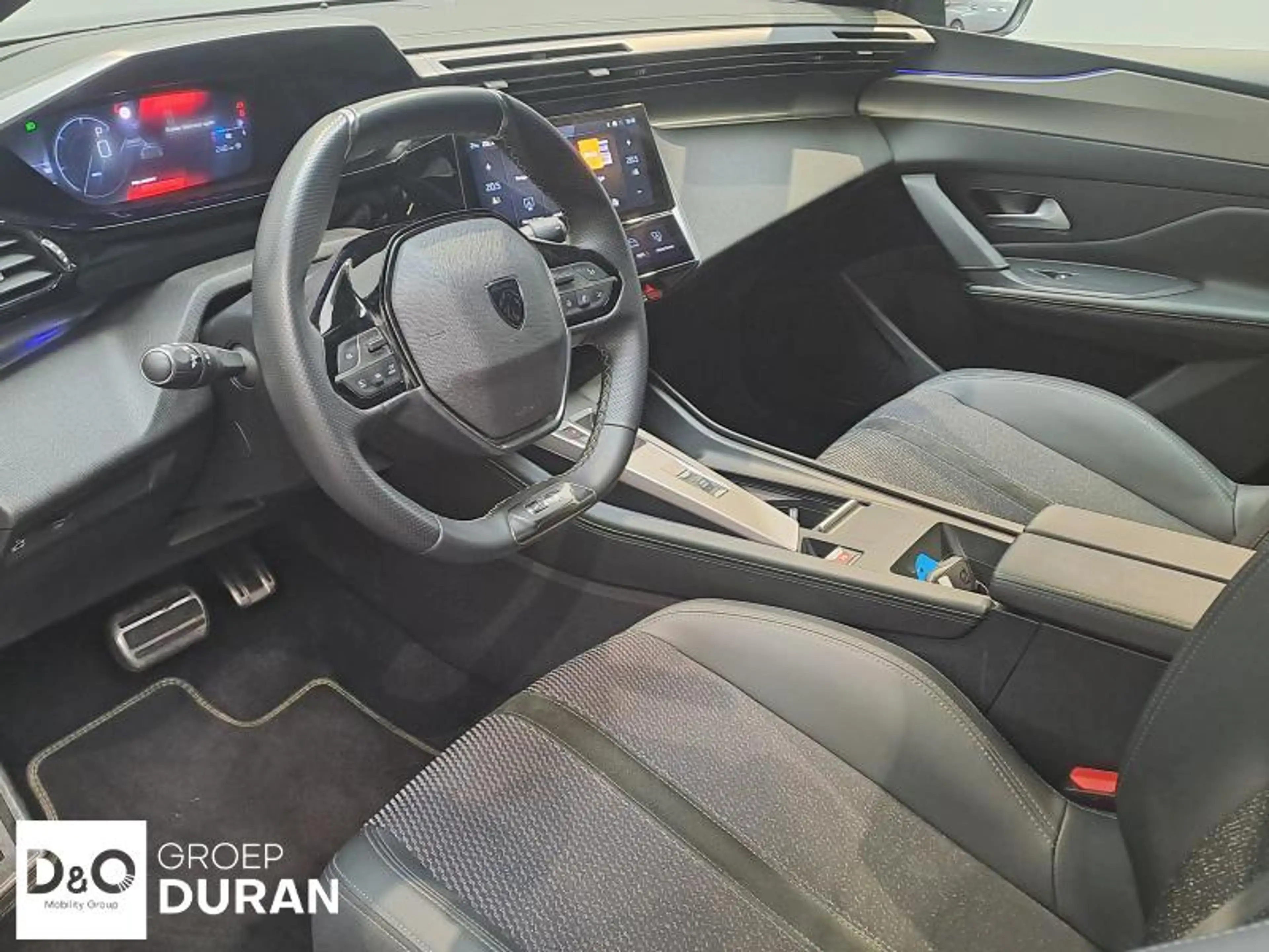 Peugeot 408 GT Hybrid 145 e-DCS6 — photo 15