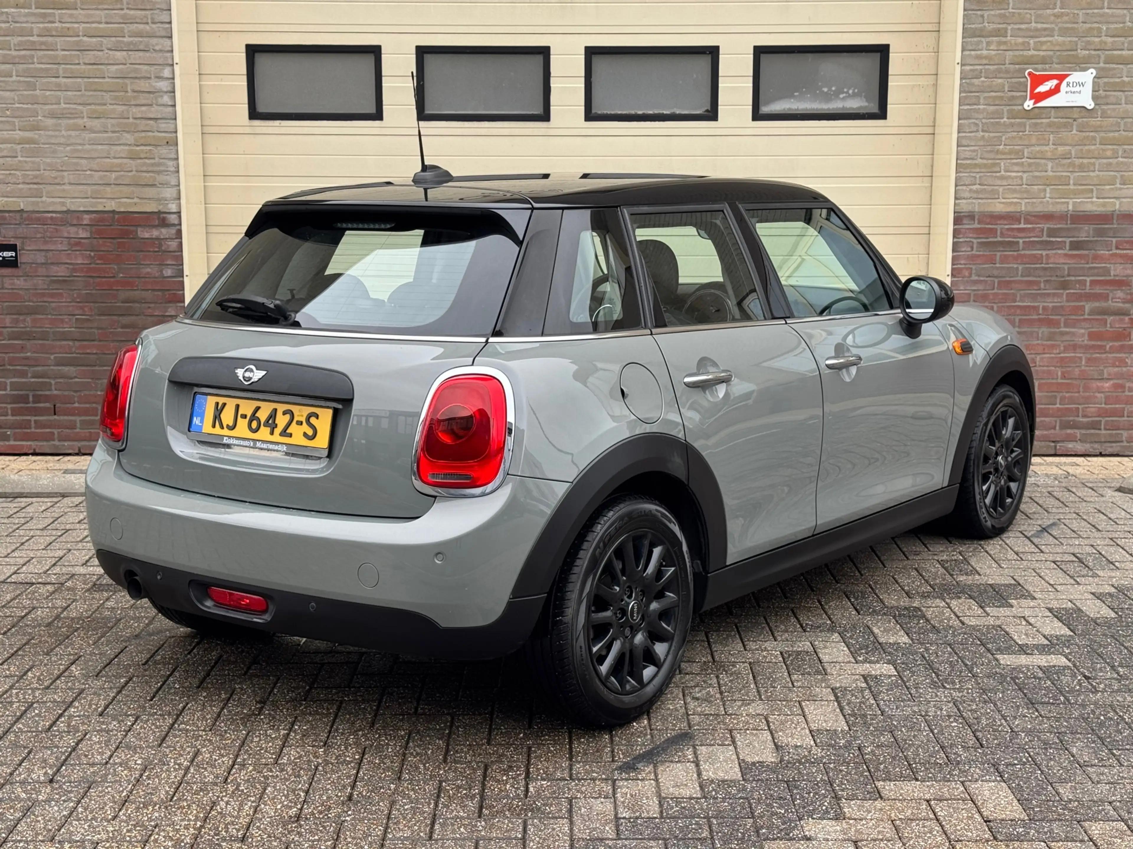 MINI One 1.5 D 5-Deurs Business Navigatie|Airco|Cruise cont — photo 2