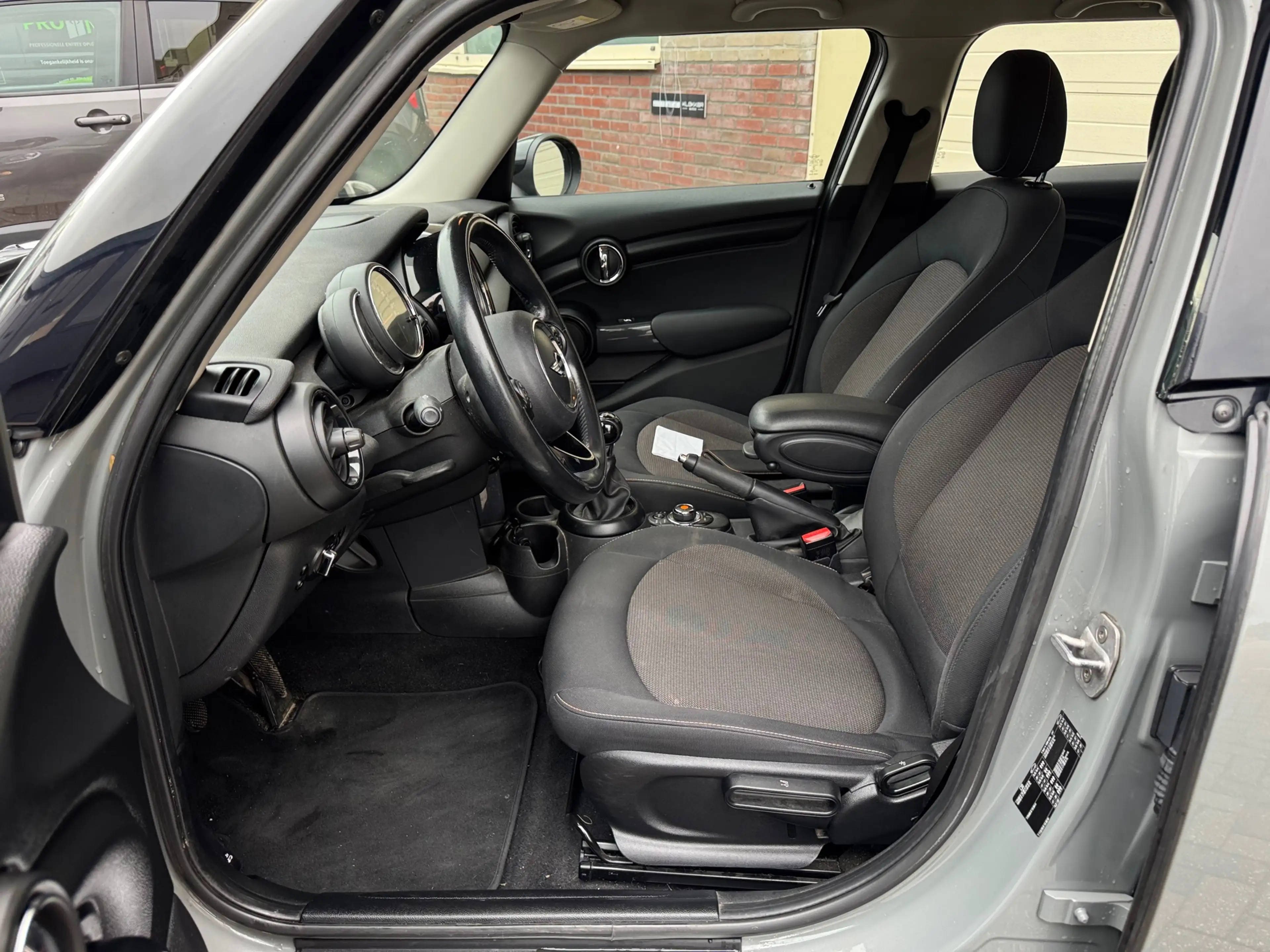 MINI One 1.5 D 5-Deurs Business Navigatie|Airco|Cruise cont — photo 4