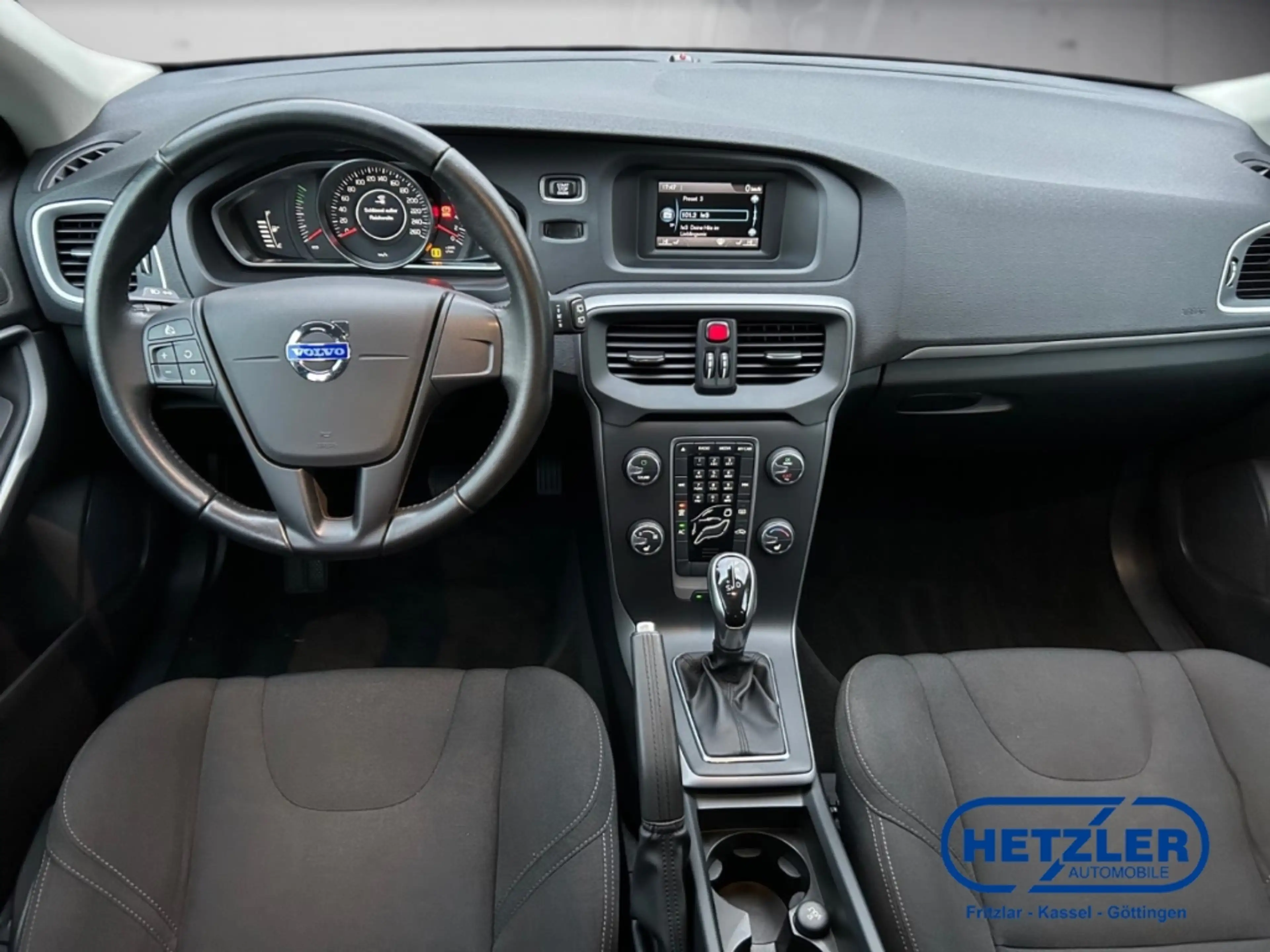 Volvo V40 T4 Basis  Klimaautom SHZ Keyless Start Notbremsass — photo 11