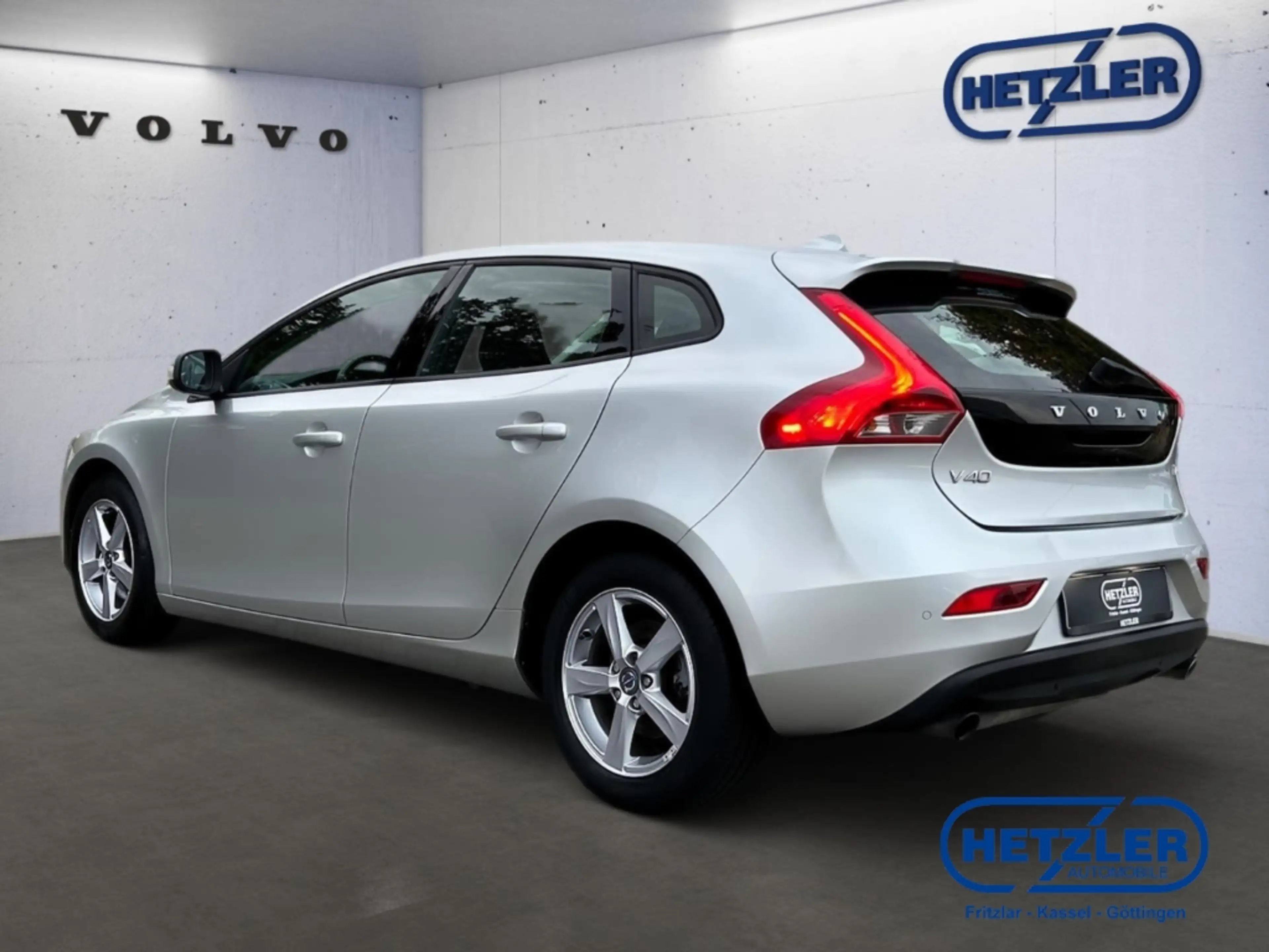 Volvo V40 T4 Basis  Klimaautom SHZ Keyless Start Notbremsass — photo 4