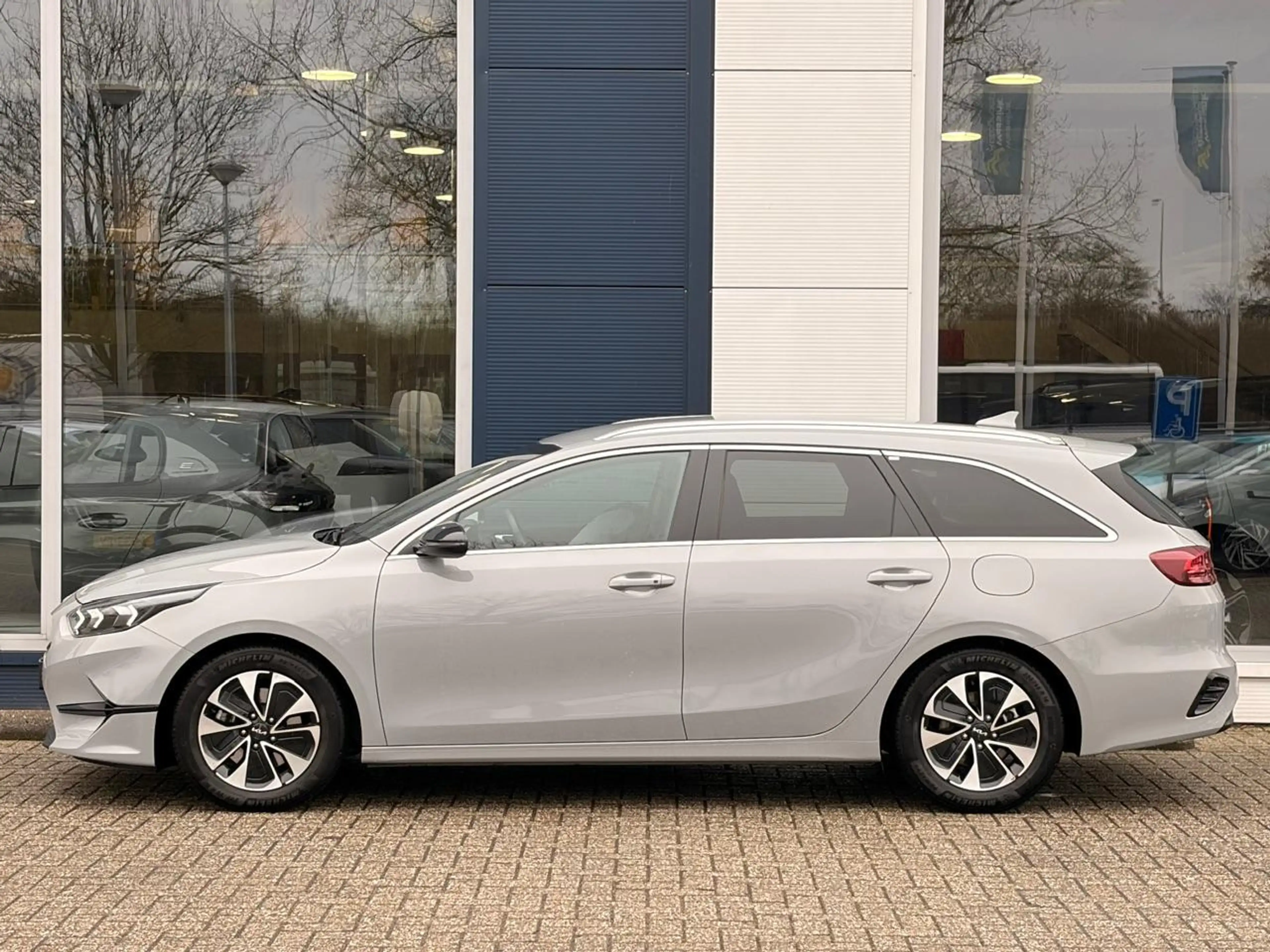 Kia Ceed SW / cee'd SW Sportswagon 1.0 T-GDi 100pk Design Edition Elektr. — photo 6