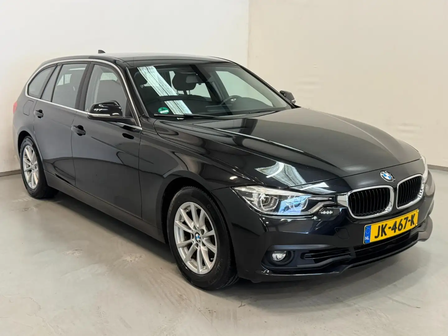 BMW 320 3-serie Touring 320i Executive / NL-auto / Navi / Noir - 2