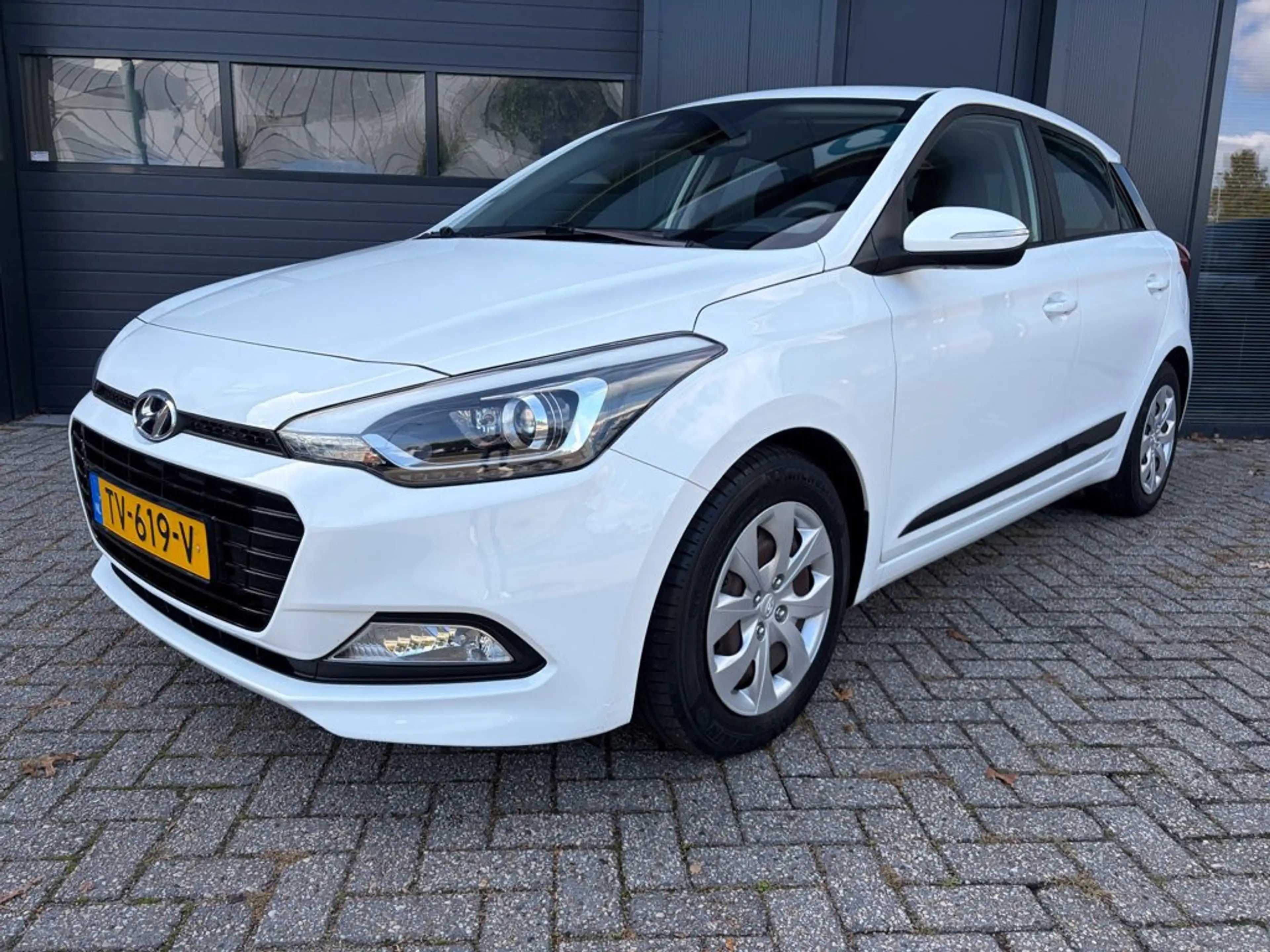 Hyundai i20 1.0 T-GDI Comfort, Camera, Cruise, Clima, Navi