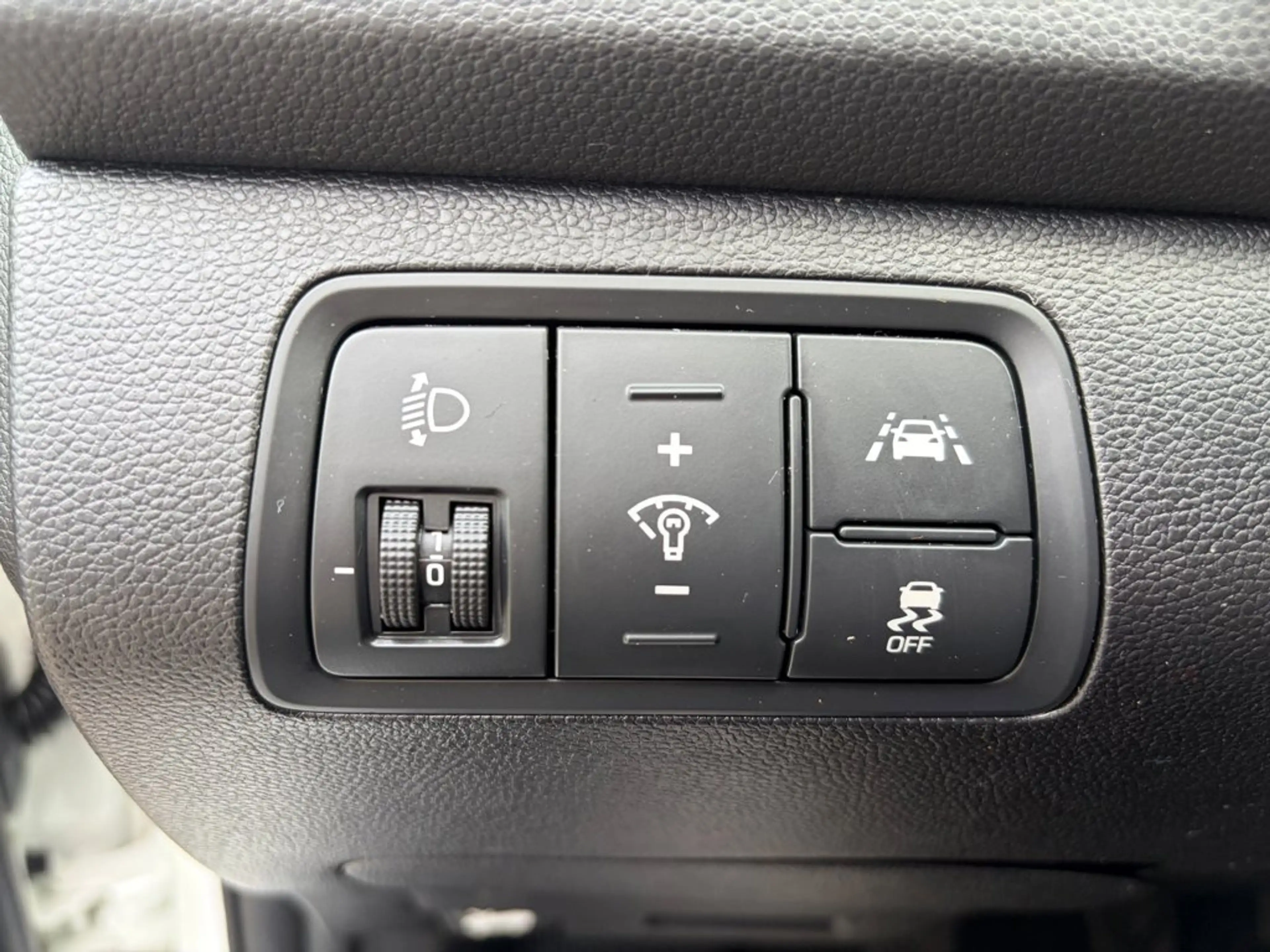 Hyundai i20 1.0 T-GDI Comfort, Camera, Cruise, Clima, Navi — photo 10