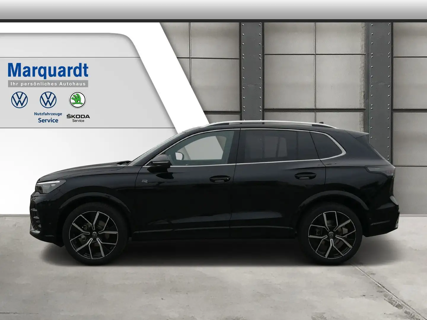 Volkswagen Tiguan 1.5 TSI R-Line 20"AHK Panodach 360 5JGar. Negru - 2